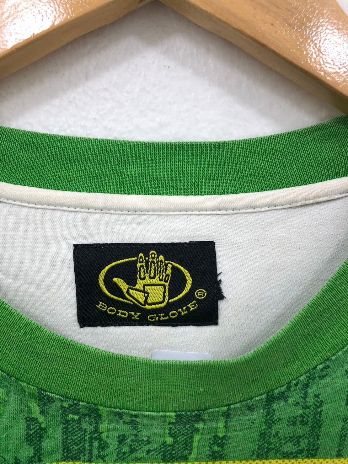 Body Glove × Vintage Vintage 90's Body Glove Over Print shirt wts01 Size US L / EU 52-54 / 3 - 9 Thumbnail