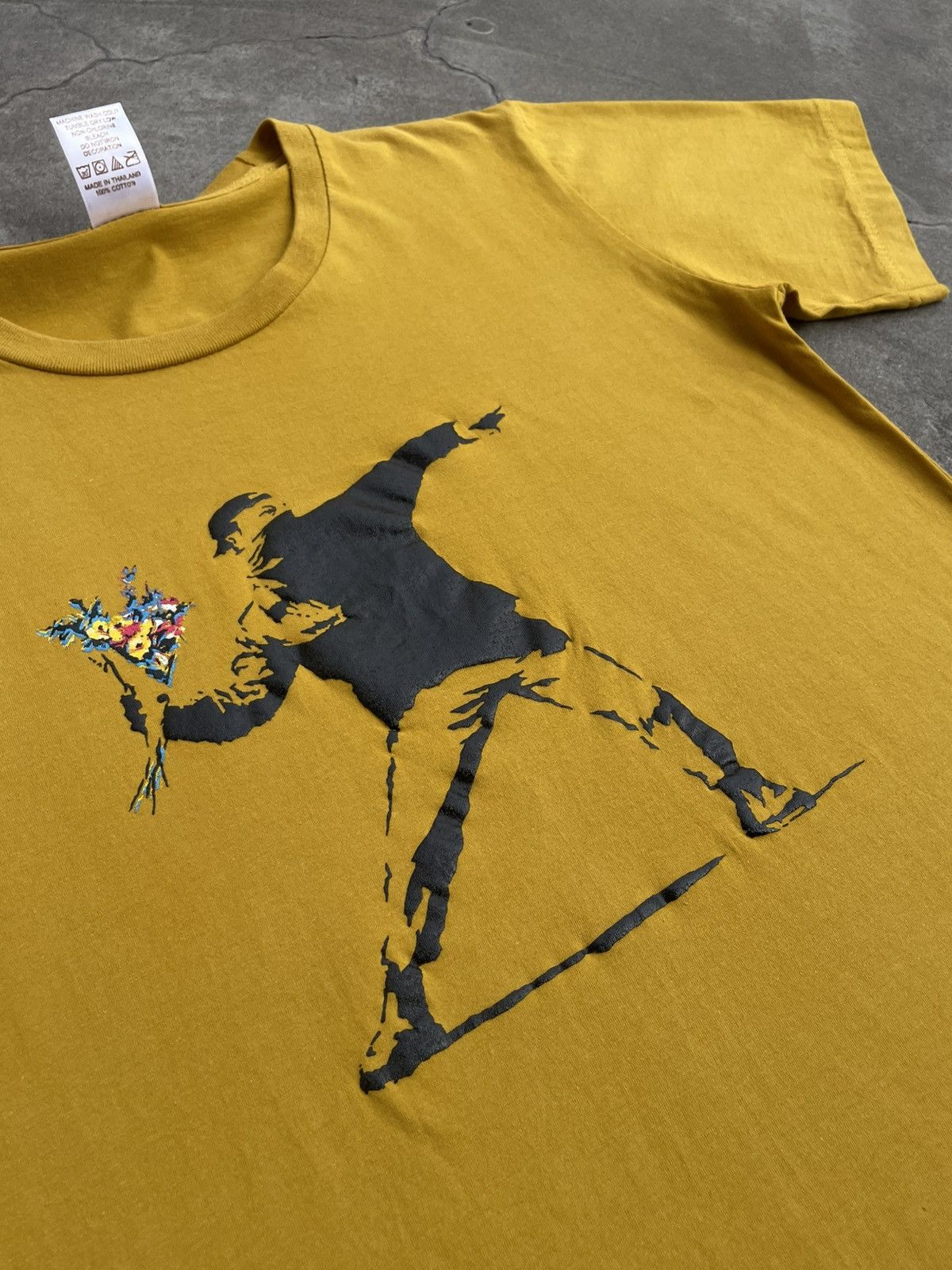 Other Banksy, Flower Thrower (2003) Slim Mustard T-Shirt Size US S / EU 44-46 / 1 - 4 Thumbnail