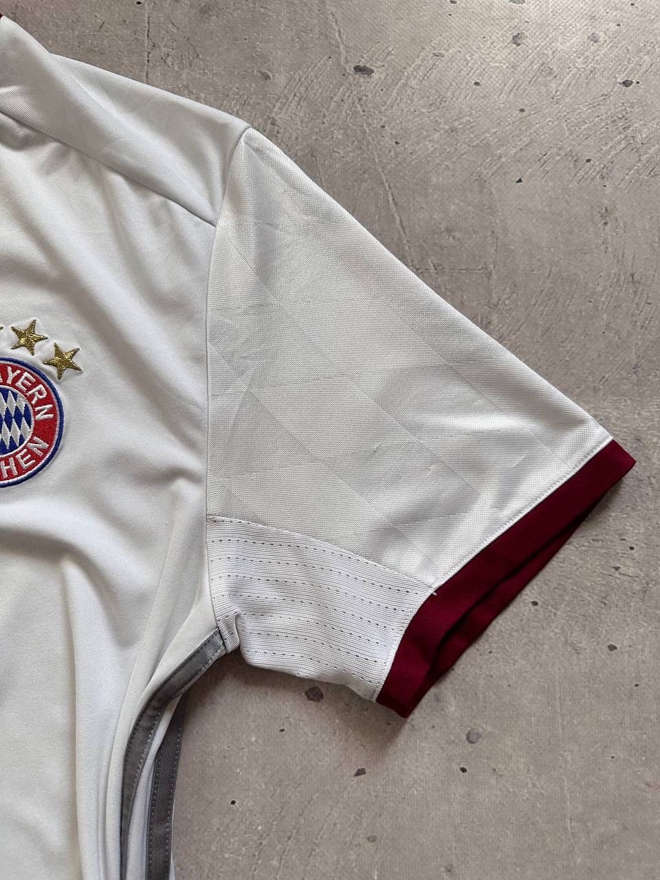 Adidas Adidas Bayern Munich 2016-17 Soccer Home Jersey Football Size US M / EU 48-50 / 2 - 5 Thumbnail