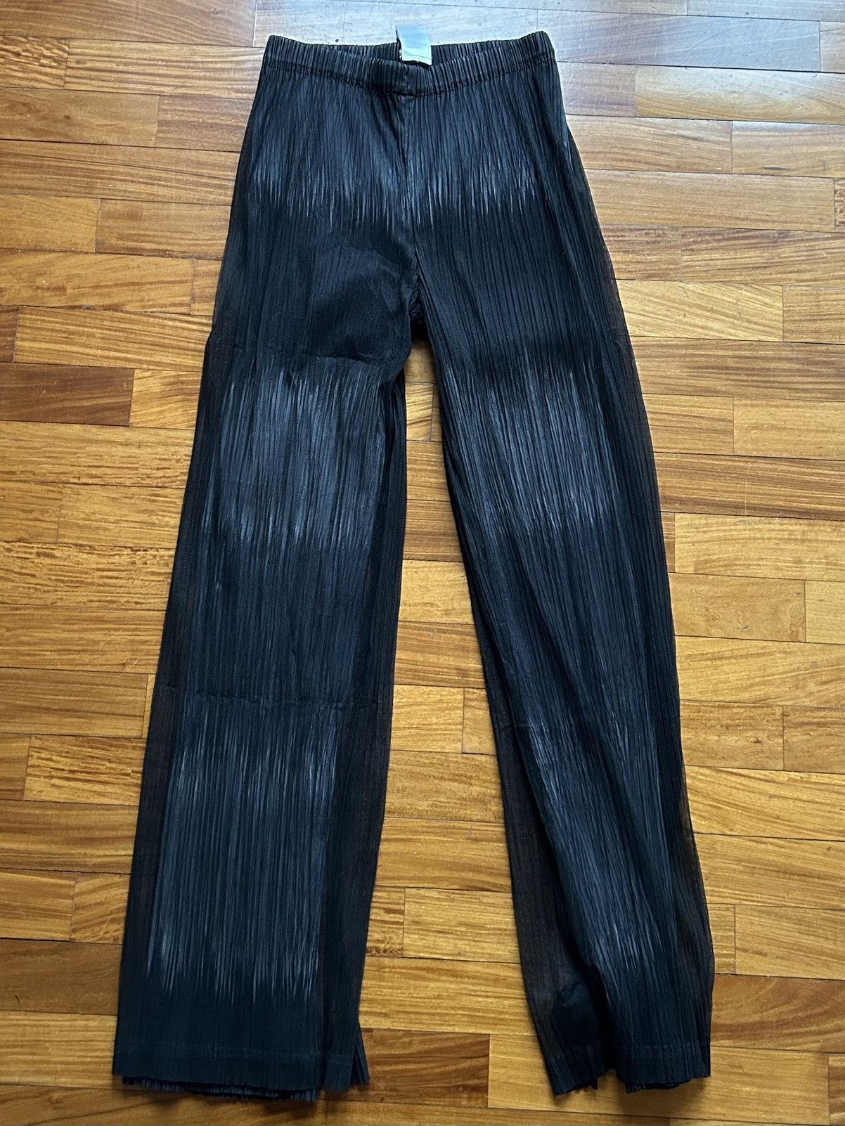 Pleats Please Issey Miyake Rare Issey Miyake Pleats Please Size 26" / US 2 / IT 38 - 1 Thumbnail