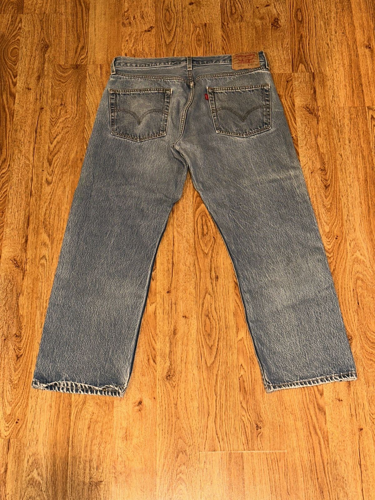 Vintage Vtg Levi's 501XX Faded Jeans Y2K 2002 Whiskering Fading Size US 34 / EU 50 - 9 Thumbnail