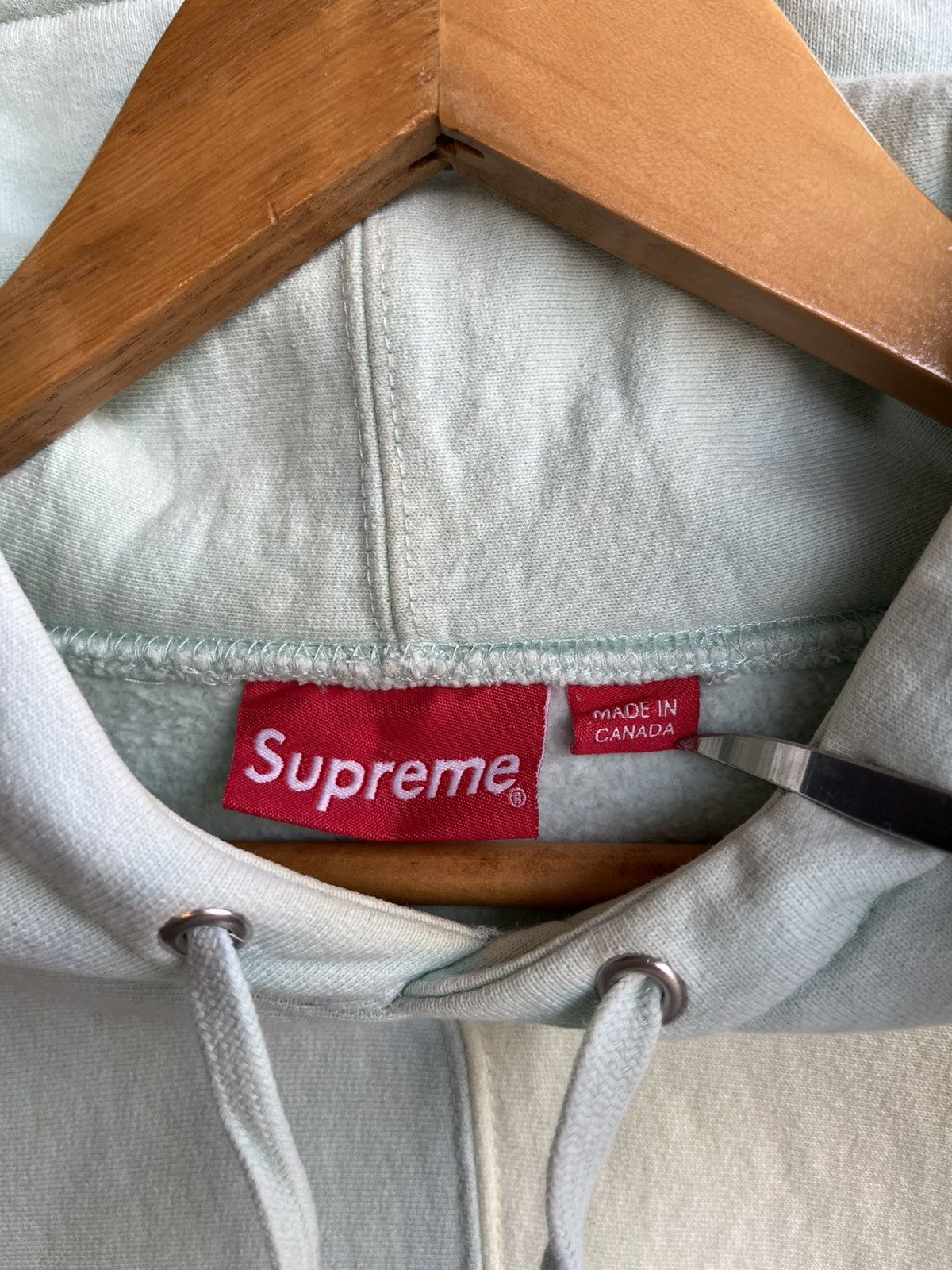 Supreme Supreme Split Old English Hoodie FW17 Ice Blue Size US M / EU 48-50 / 2 - 4 Thumbnail