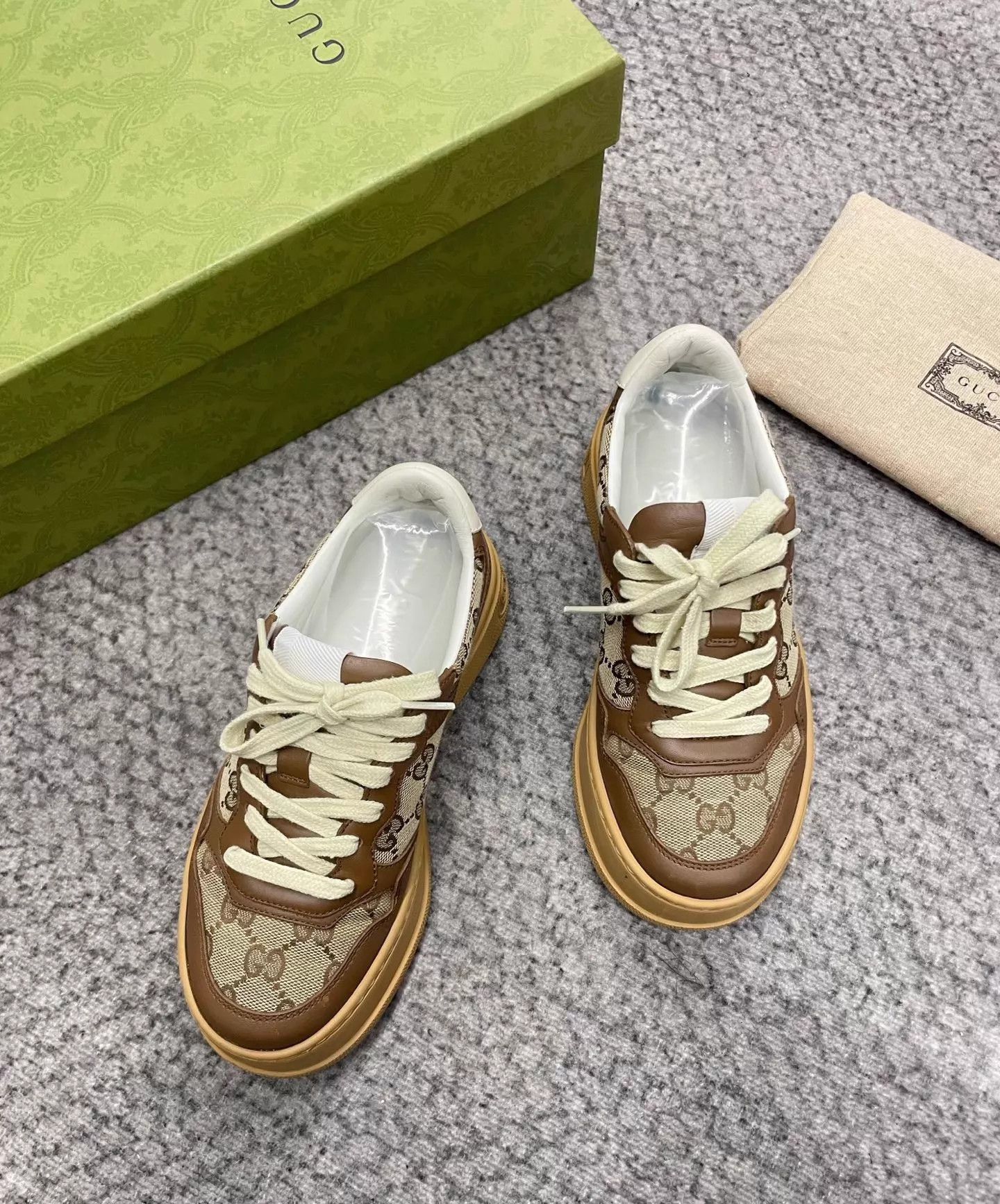 Gucci Gucci Double G All Over Print Brown Cookie Sneakers Size US 5 / IT 35 - 2 Thumbnail