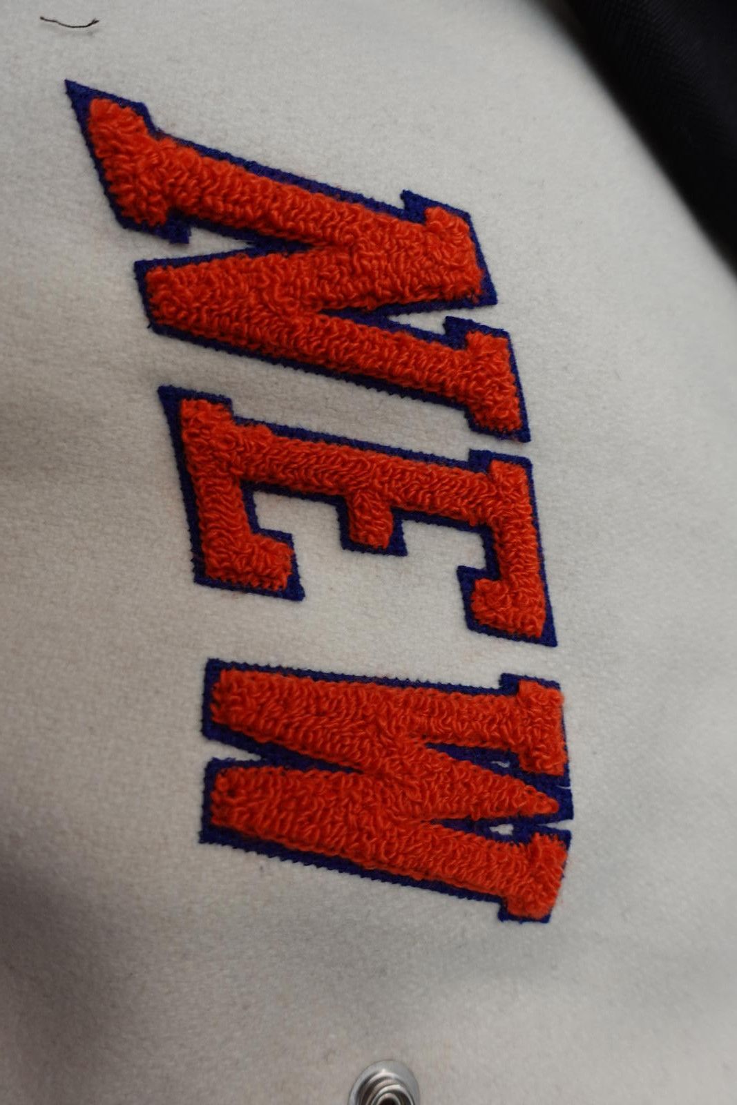Kith KITH GOLDEN BEAR NEW YORK KNICKS VARSITY JACKET - SANDRIFT Size US L / EU 52-54 / 3 - 3 Thumbnail