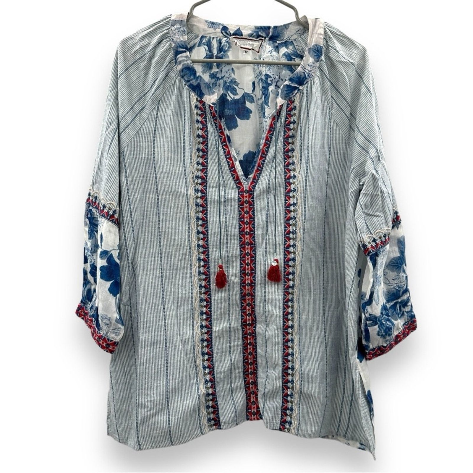 Johnny Was Johnny Was White, Blue & Red Floral Watercolor Tassel Top Size M / US 6-8 / IT 42-44 - 2 Thumbnail