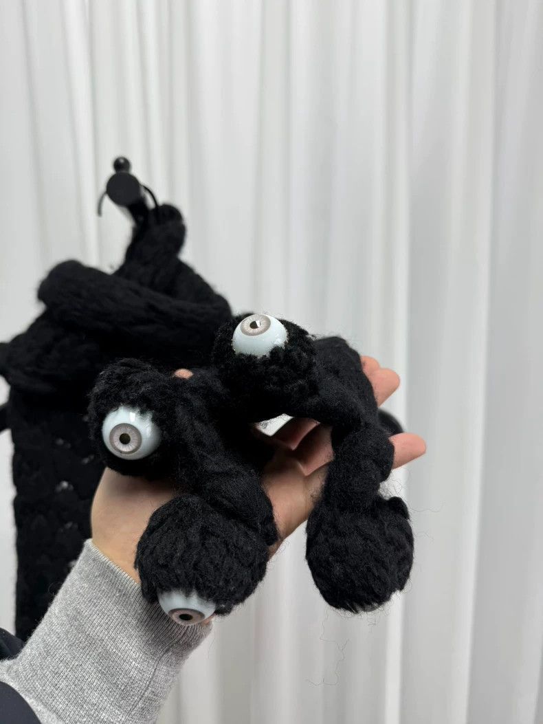 Undercover Beautiful Undercover Eye Monster Scarf Size ONE SIZE - 3 Thumbnail