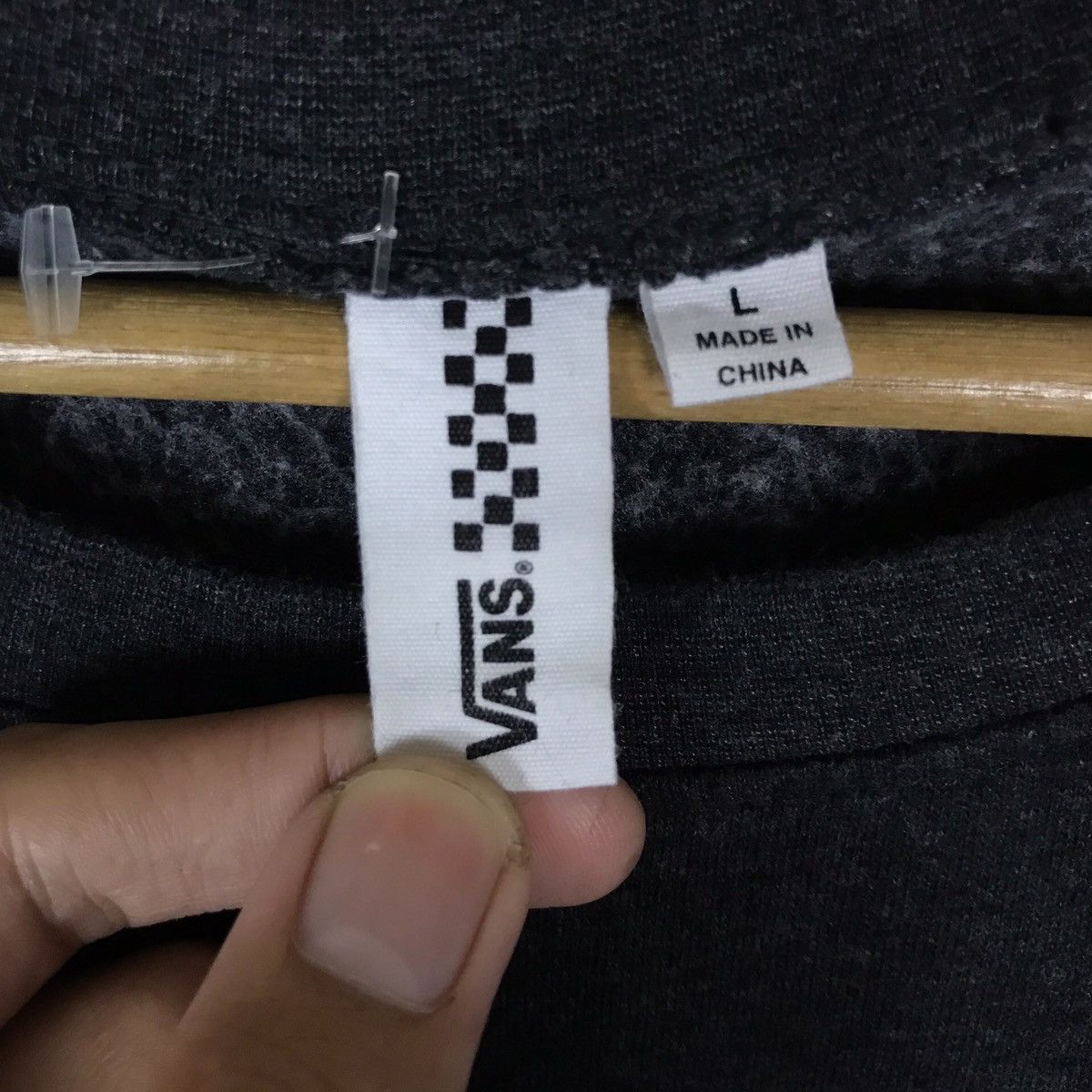 Vans Vintage Vans Spell Out Pullover Jumper Sweatshirt Size US L / EU 52-54 / 3 - 9 Thumbnail