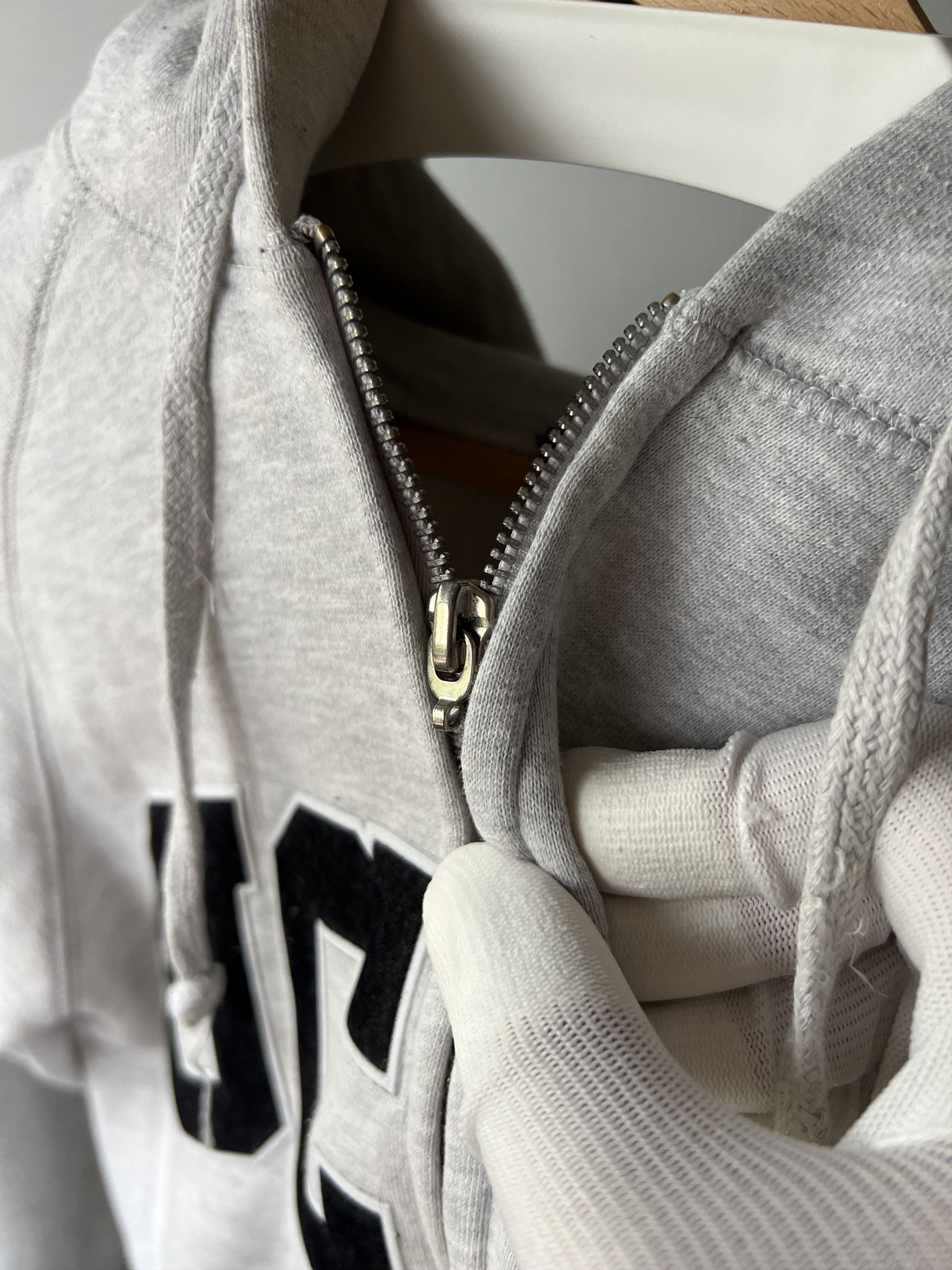 Other Vintage 90's UCLA College Gray Zip Hoodie Size L / US 10 / IT 46 - 9 Thumbnail