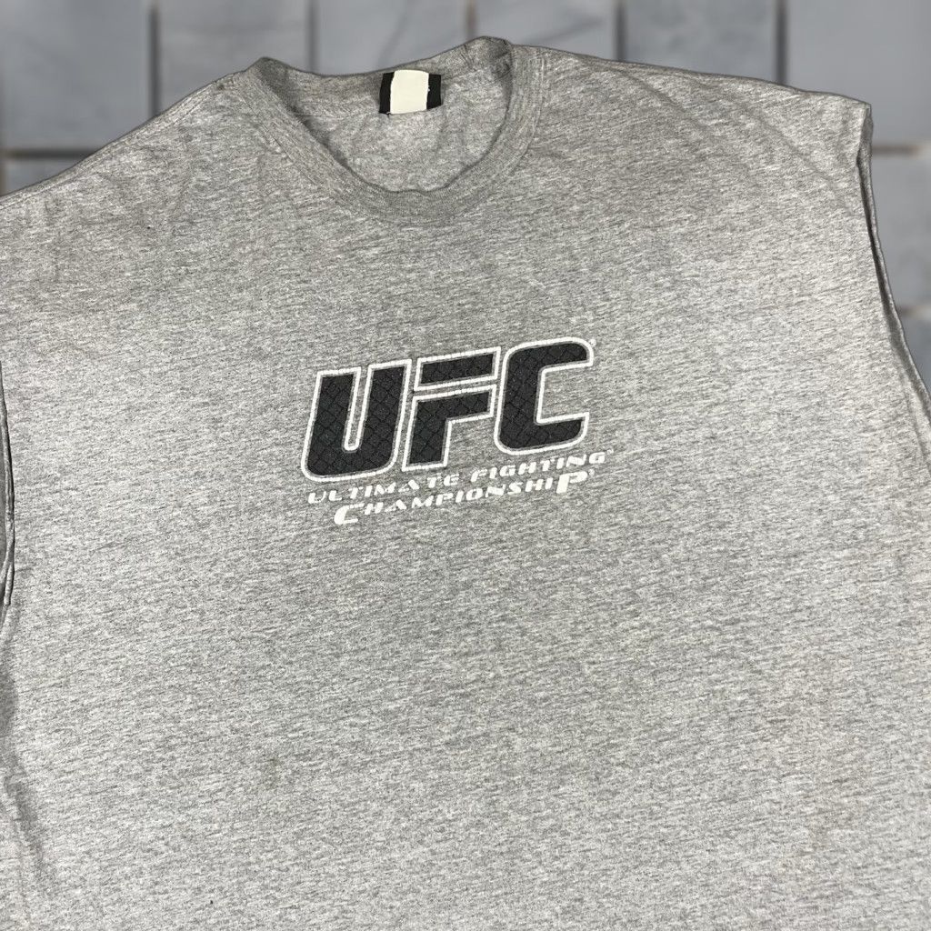 UFC VINTAGE UFC T-Shirt Mens 2XL Gray Sleeveless MMA Graphic Fighting Y2K Rare Vtg Size US XXL / EU 58 / 5 - 1 Thumbnail