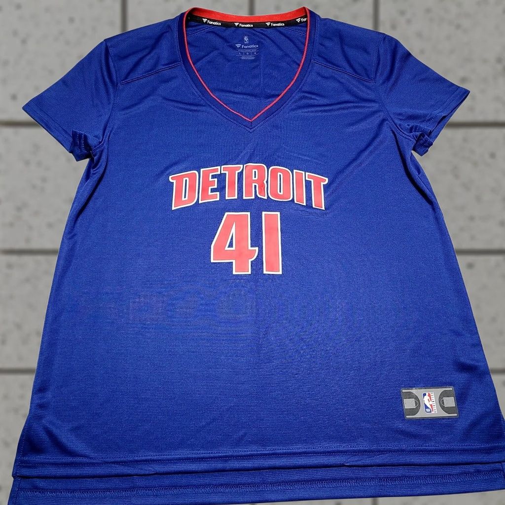 Vintage Fanatics Detroit Pistons Saddiq Bey #41 Women’s Jersey Shirt L Blue Short Sleeve V-Neck T-Shirt Women Size L / US 10 / IT 46 - 1 Thumbnail