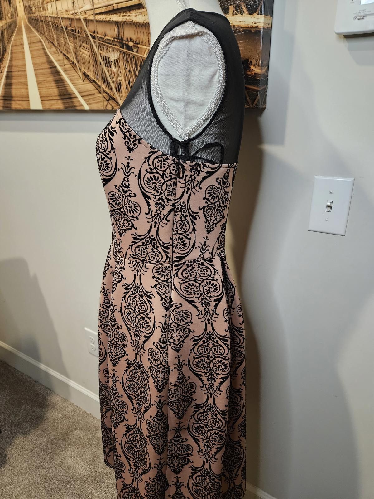 Designer Enfocus Black and Blush Dress with Sheer Top #365 Size M / US 6-8 / IT 42-44 - 2 Thumbnail
