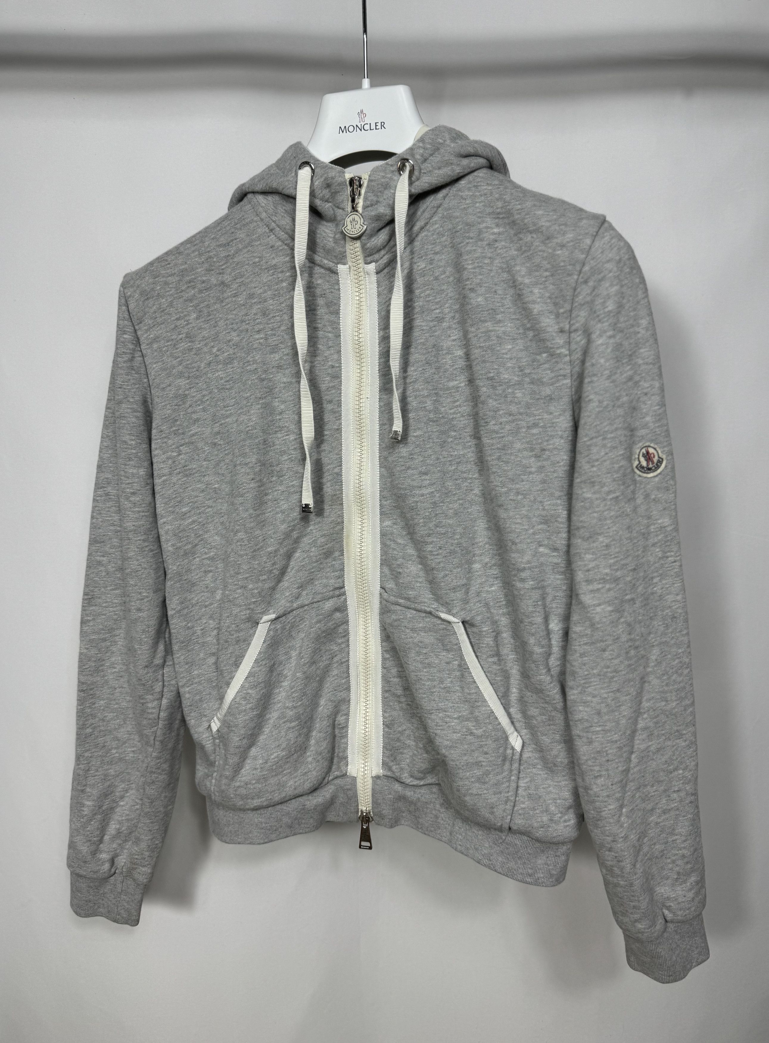 Moncler Moncler Ladies Hoodie Size M / US 6-8 / IT 42-44 - 1 Thumbnail