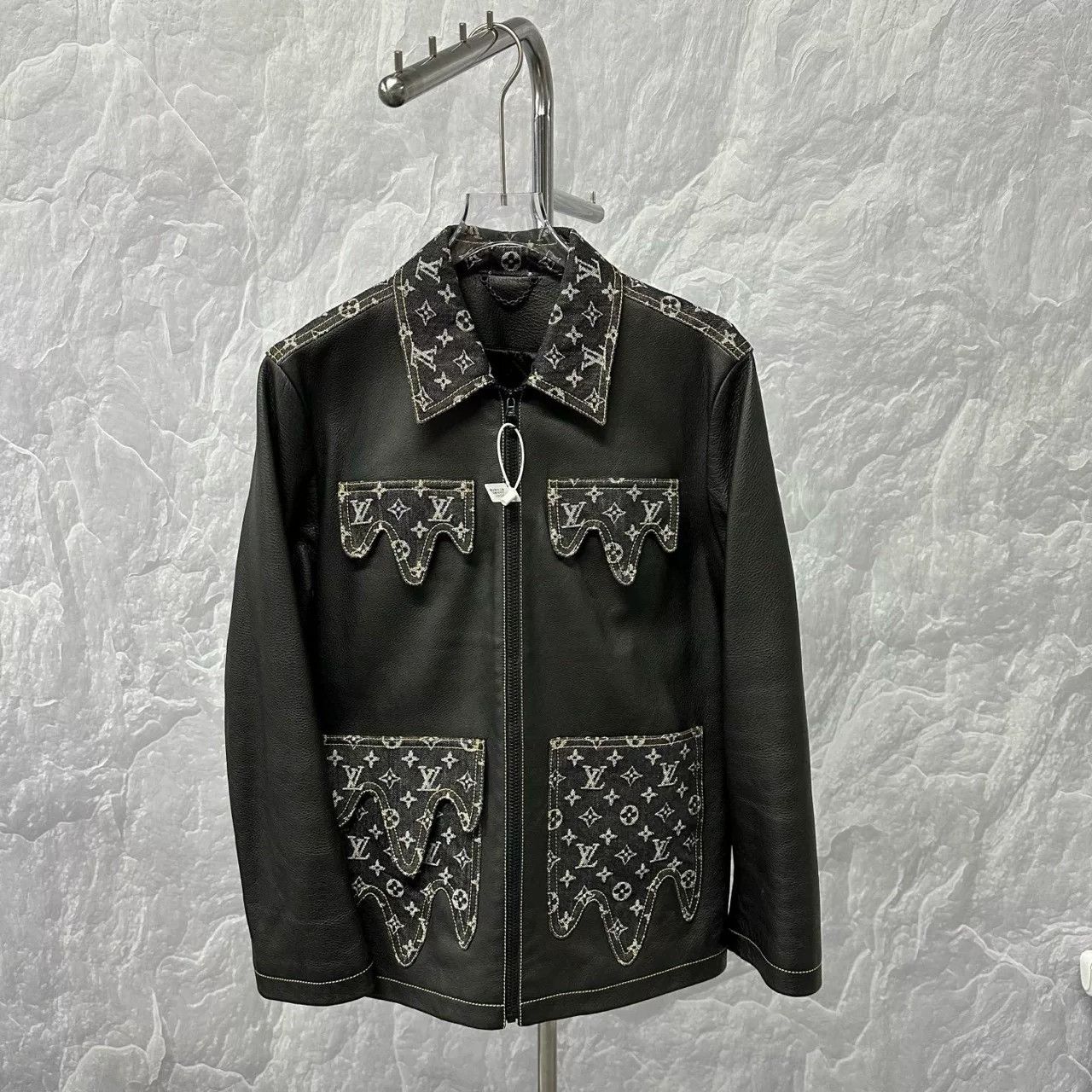 Louis Vuitton louis vuitton nigo patchwork leather jacket Size US L / EU 52-54 / 3 - 1 Thumbnail