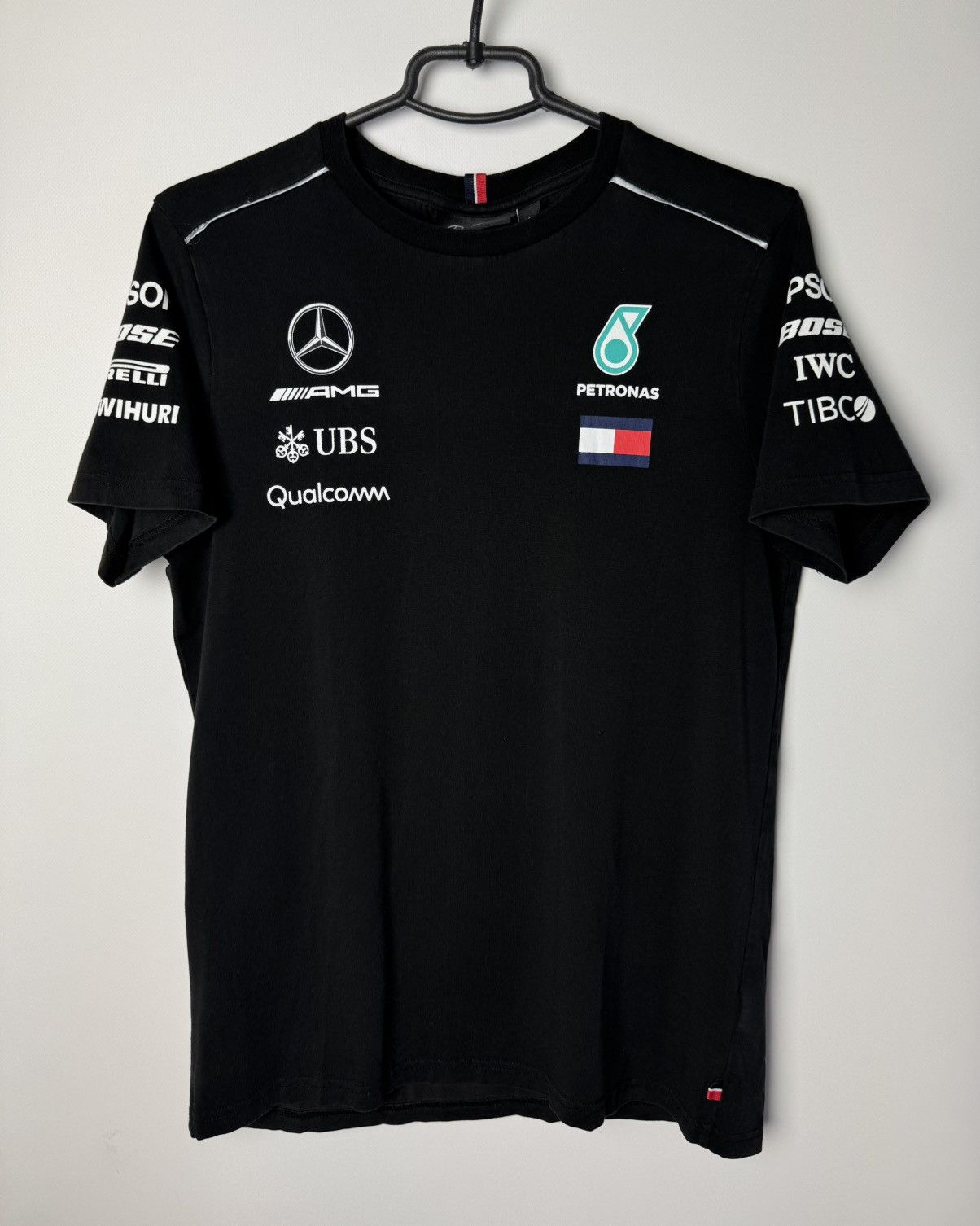 Mercedes-Benz Mercedes AMG Petronas F1 Racing Team T-Shirt size S Size US S / EU 44-46 / 1 - 1 Thumbnail