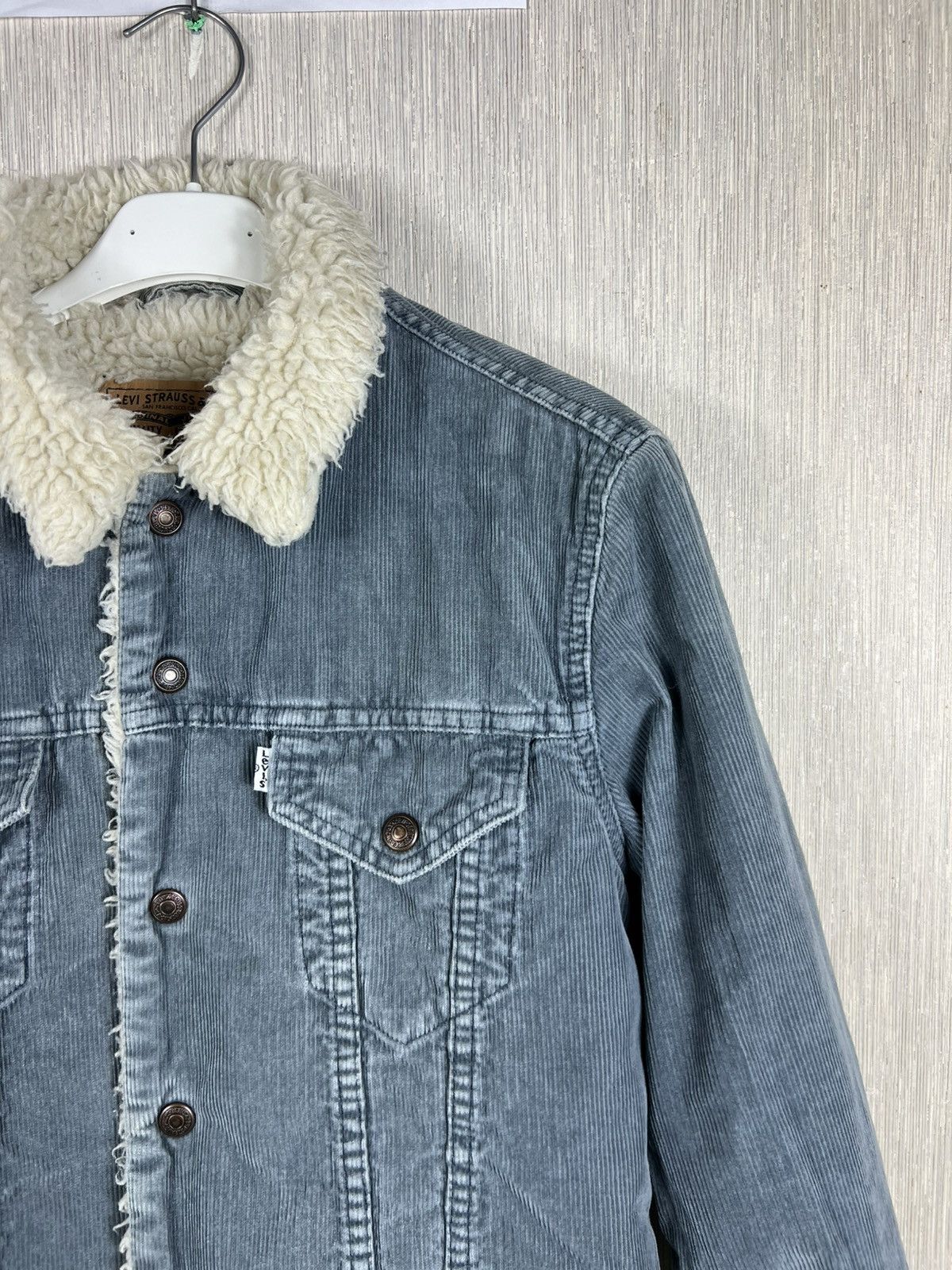 Levi's Vintage 90s Levi’s sherpa corduroy trucker jacket bear retro Size S / US 4 / IT 40 - 3 Thumbnail