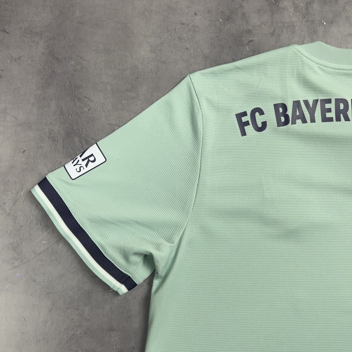 Other Rare! Adidas Fc Bayern Munchen Soccer Jersey Shirt Away Size US L / EU 52-54 / 3 - 13 Thumbnail