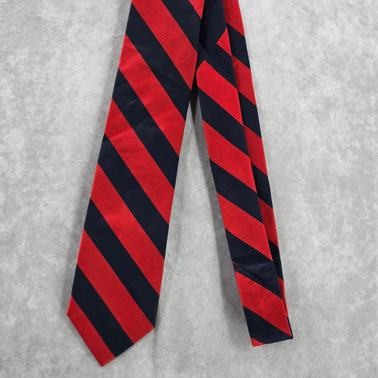 Haggar Haggar Red Blue Stripe 75% Silk 25% Polyester Neck Tie Size 30 - 2 Thumbnail