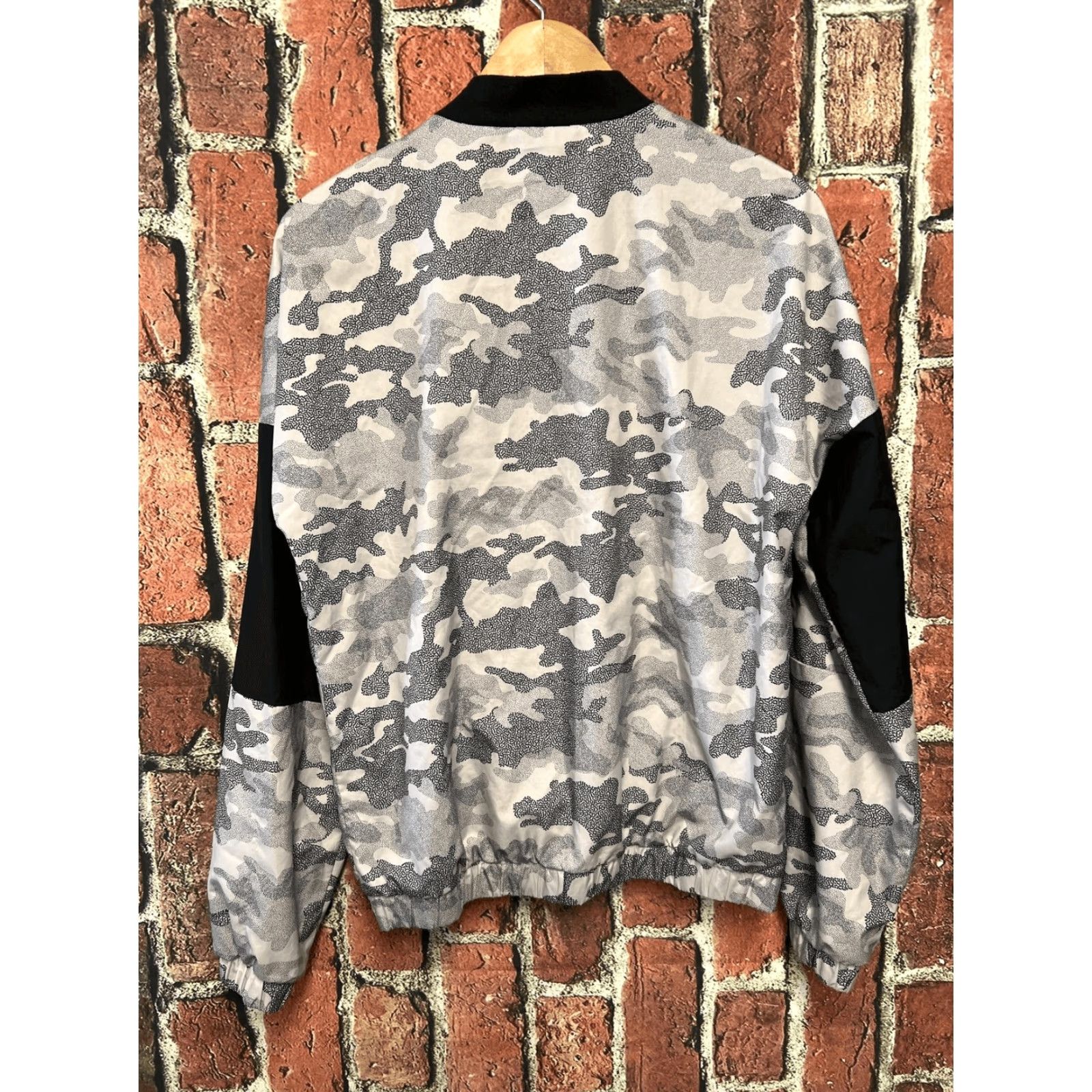 Adidas Adidas Windbreaker Jacket Men S Camouflage Black Gray Zip Stand-Up Collar Mid-Length Packable Breathable Lightweight Size US S / EU 44-46 / 1 - 4 Thumbnail