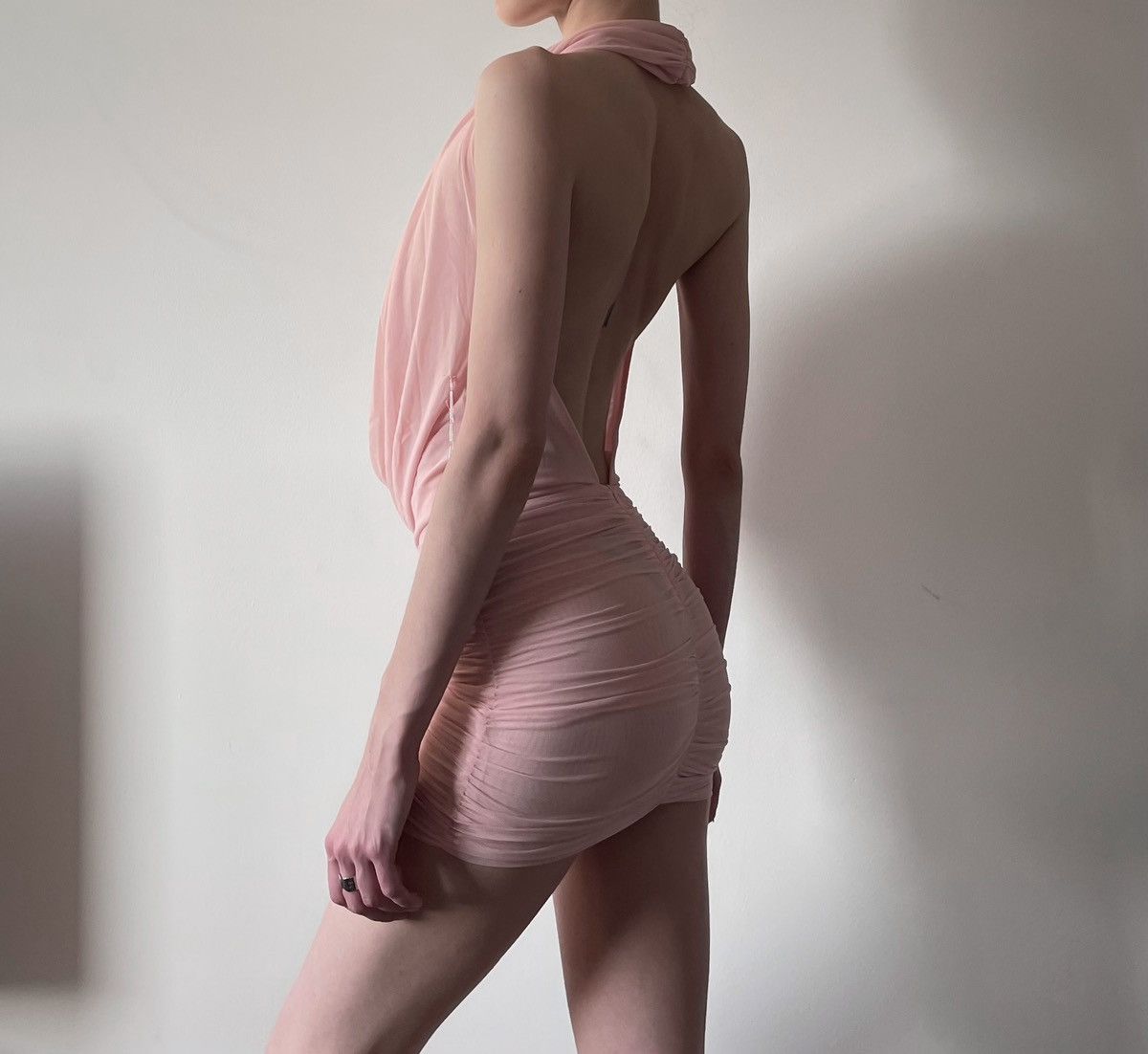 Other Pink mini dress open shoulders and back, hanging details Size XS / US 0-2 / IT 36-38 - 13 Thumbnail
