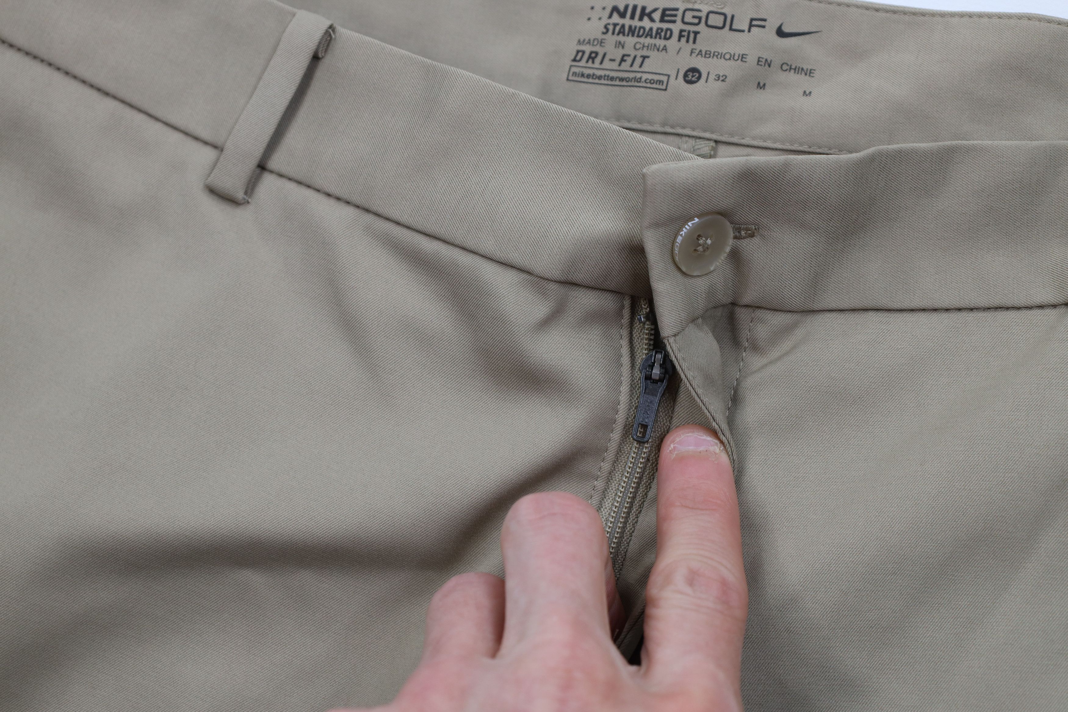 Nike Nike Golf Standard Fit Stretch Golfing Cargo Shorts Beige Size US 32 / EU 48 - 6 Thumbnail