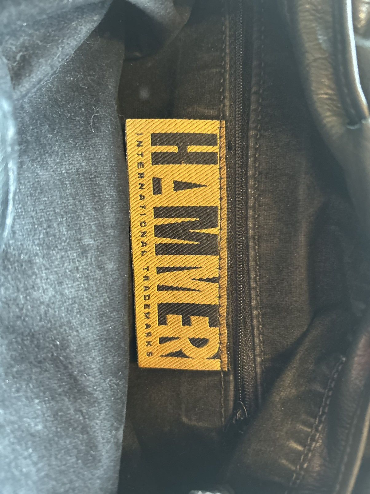 Vintage Y2K fleece & leather backpack Size ONE SIZE - 4 Thumbnail