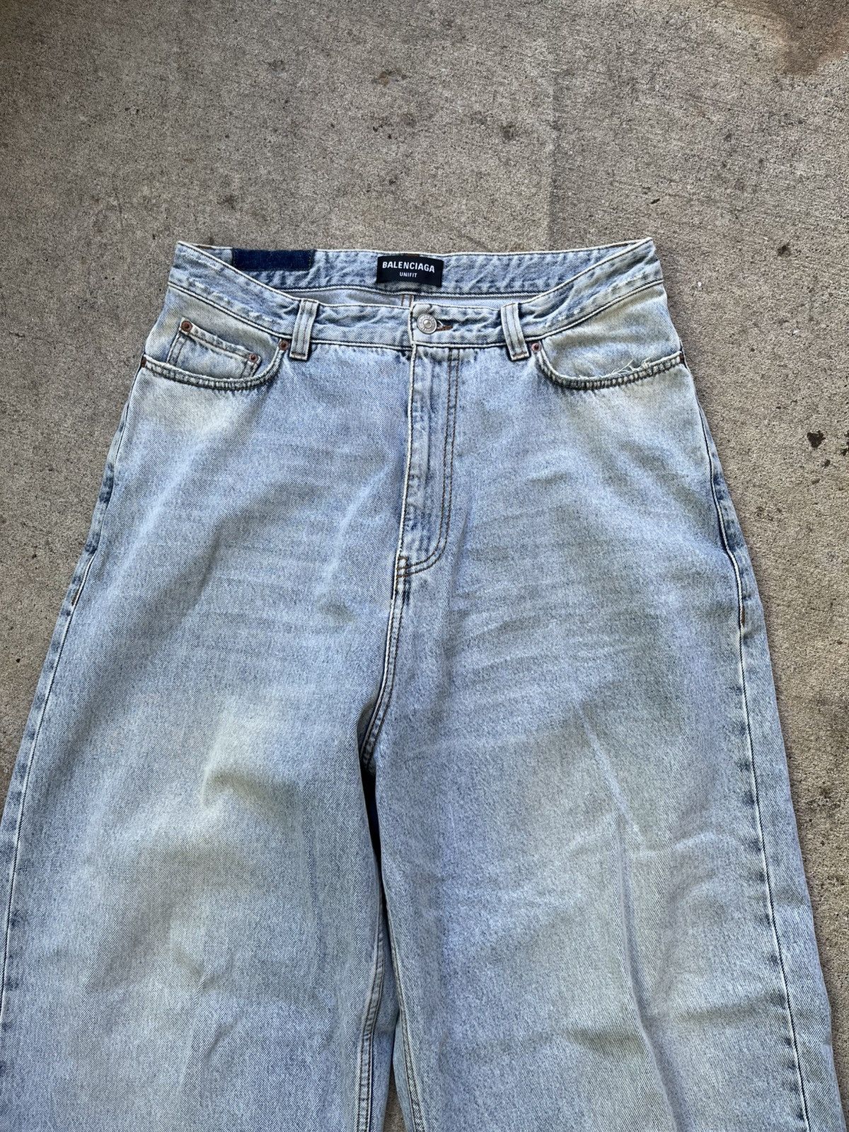 Balenciaga Balenciaga 2022 Baggy Jeans Size US 34 / EU 50 - 2 Thumbnail