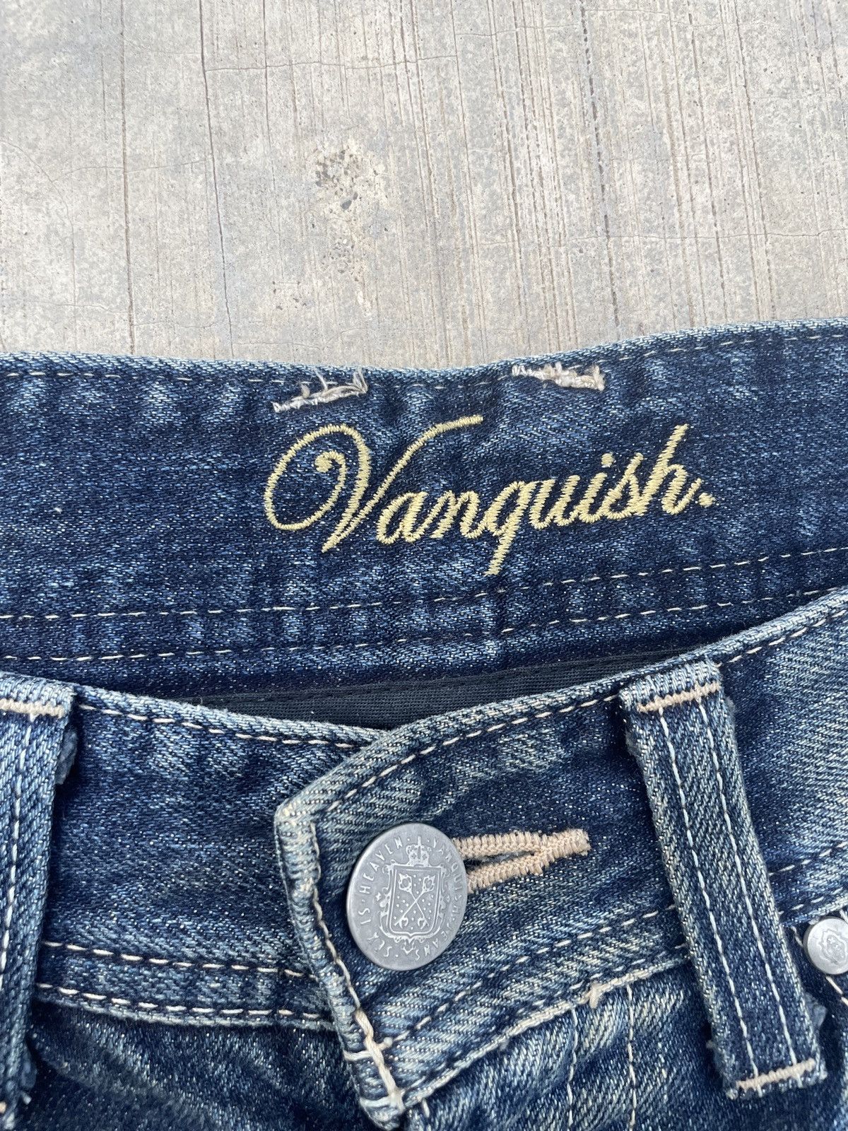 Vanquish 💥RARE💥VANQUISH STUDDED MUDWASH SHORT PANTS ARCHIVE PUNK Size US 31 - 4 Thumbnail