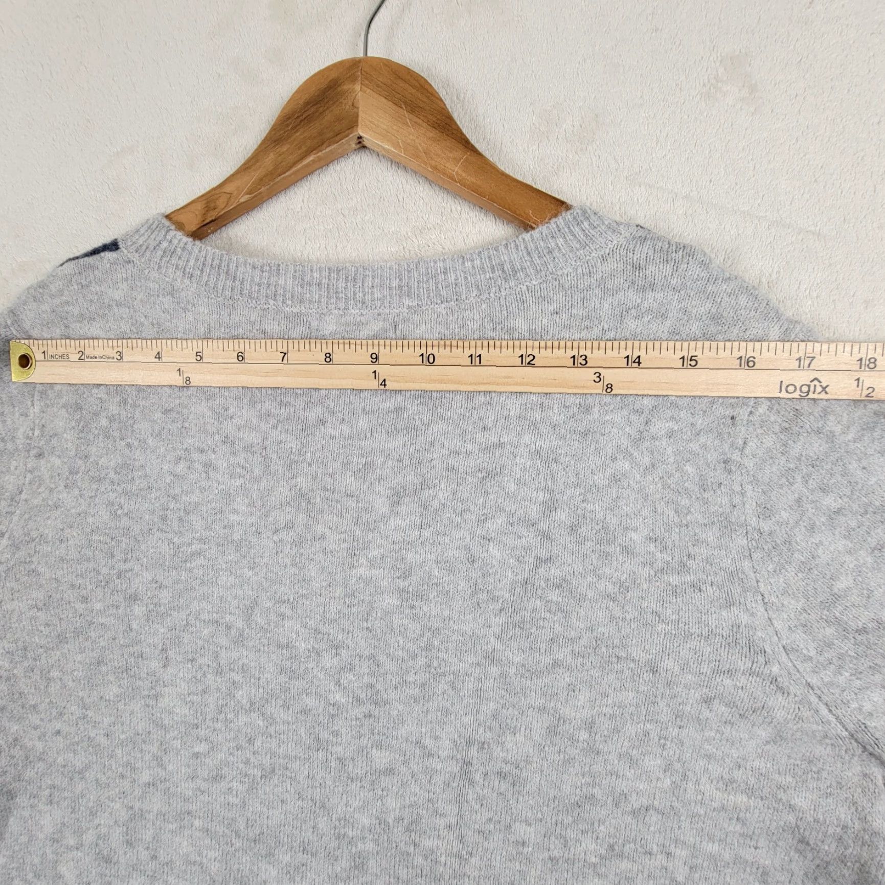 Calvin Klein VINTAGE Calvin Klein Sweater Women's M Gray Blue V-Neck Pullover Long Sleeve All Seasons Geometrical Pattern] Size M / US 6-8 / IT 42-44 - 5 Thumbnail