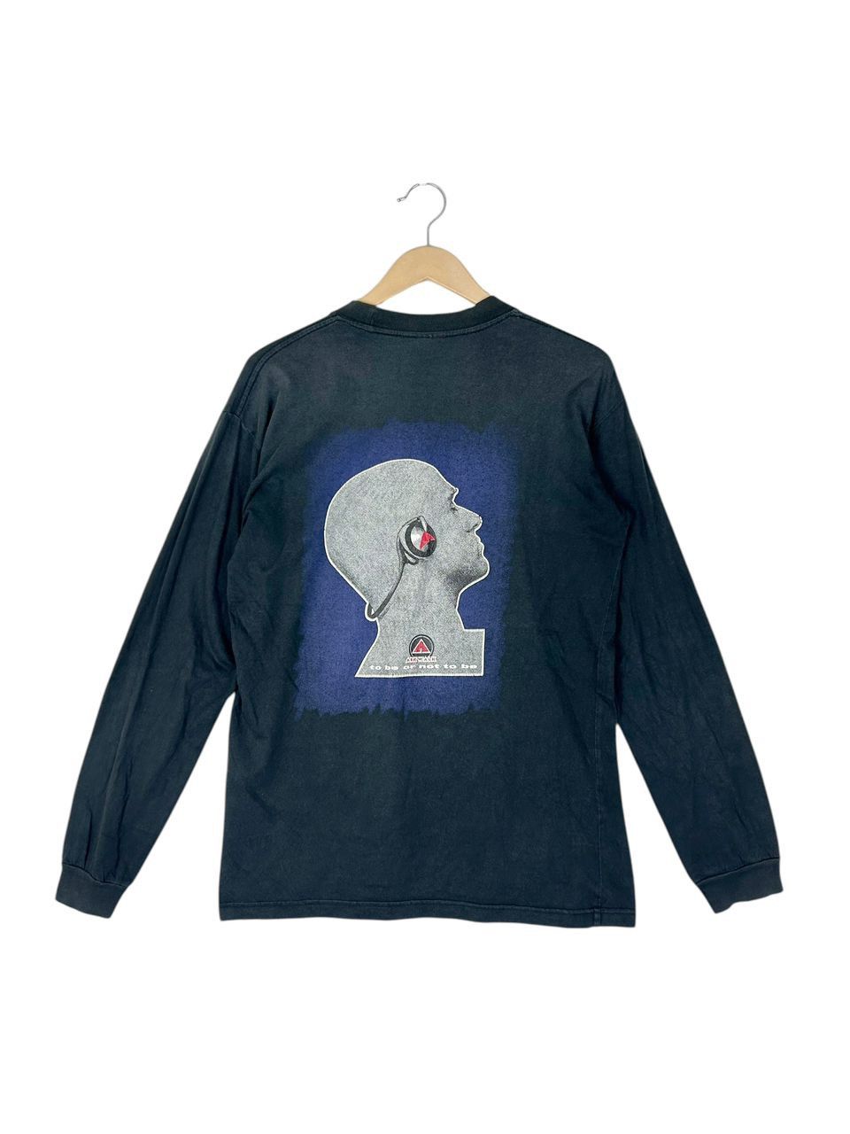 Airwalk Vintage 90s Airwalk Long Sleeve Graphic T-Shirt Size US M / EU 48-50 / 2 - 1 Thumbnail
