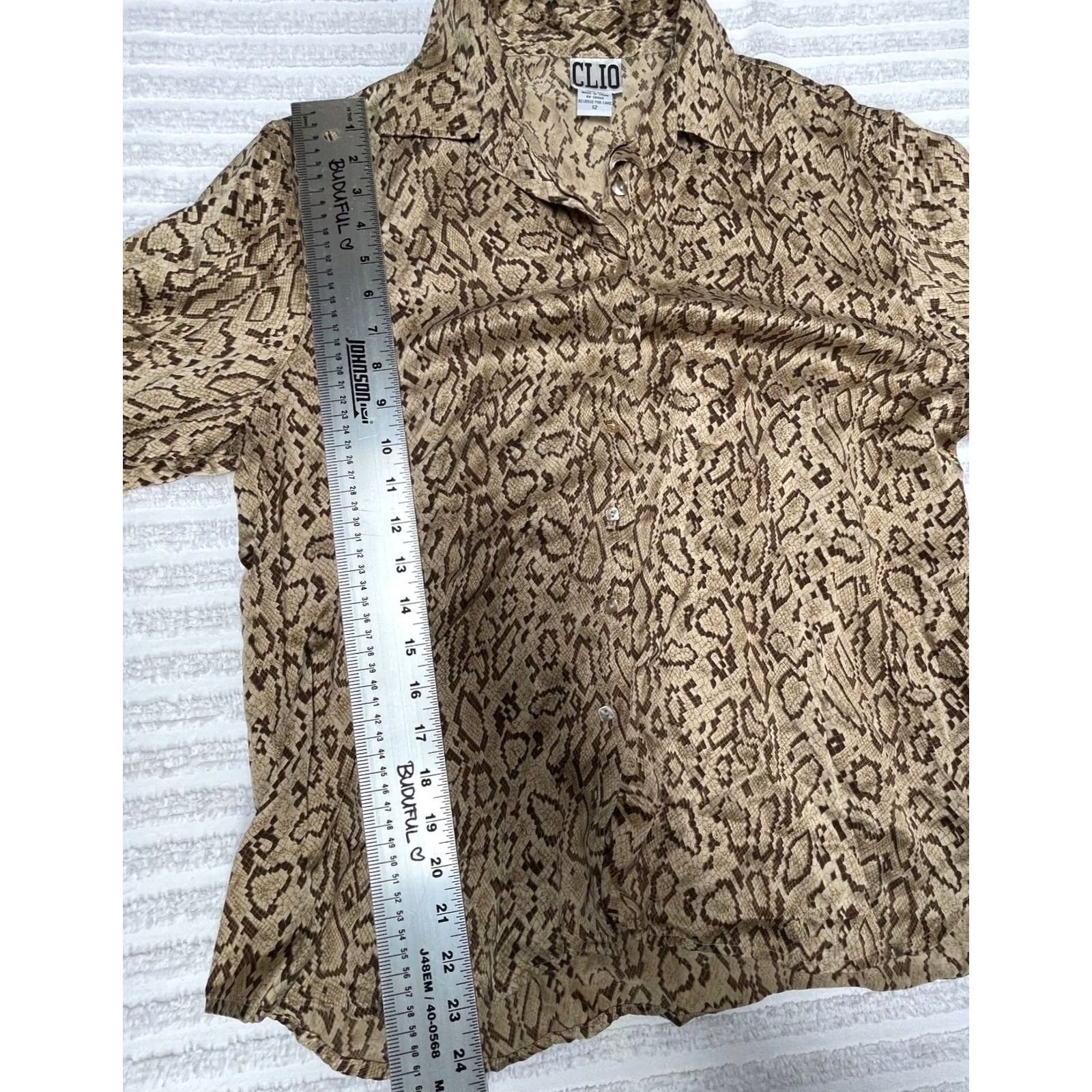 Vintage VINTAGE CLIO Women’s Button-Down Long Sleeve Snakeskin Silk Shirt Brown Size 12 Size XL / US 12-14 / IT 48-50 - 8 Thumbnail
