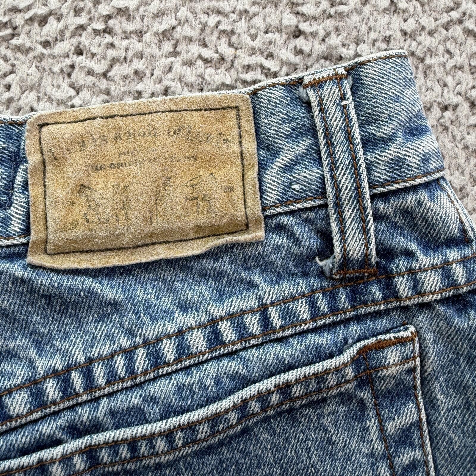 Levi's Vintage 90s Levis High Waisted Mom Jeans Light Wash Denim 26 Size 26" / US 2 / IT 38 - 4 Thumbnail