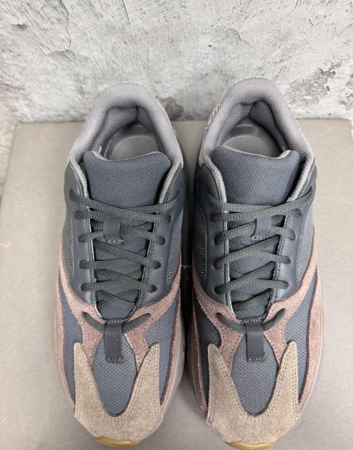Adidas Adidas Yeezy 700 Mauve K37 Size US 10 / EU 43 - 3 Thumbnail