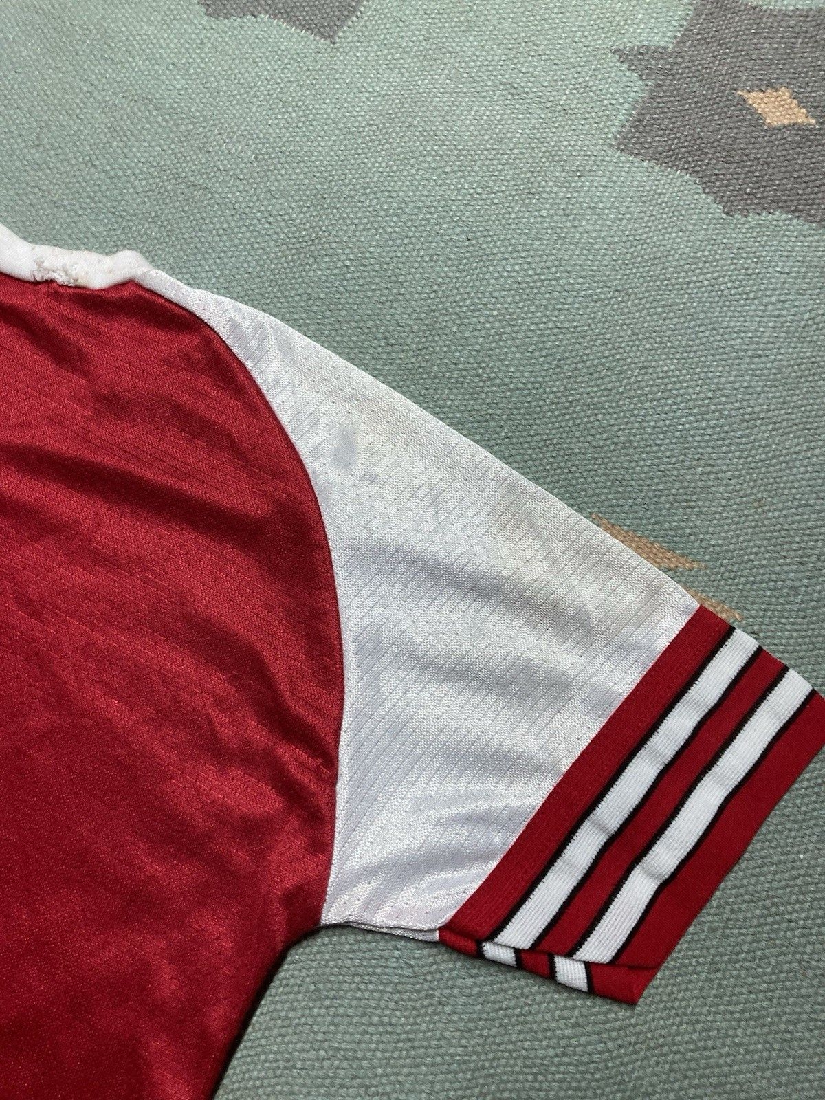 Vintage 70s 80s mesh jersey t shirt football red stripe distressed L Size US L / EU 52-54 / 3 - 9 Thumbnail