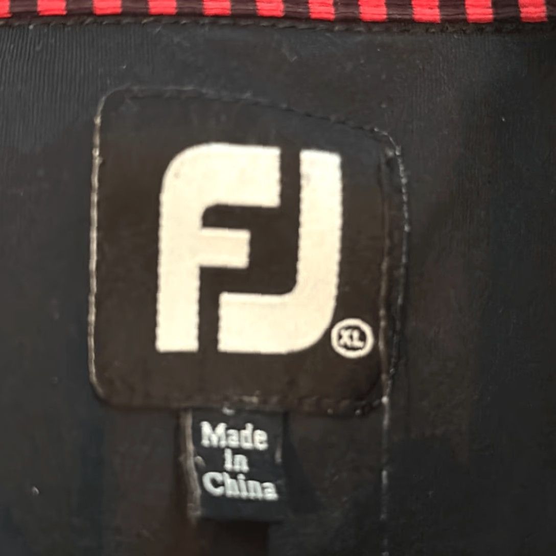 Footjoy FootJoy Polo Shirt Short Sleeve Black XL Mens Golf Polo Shirt Black FootJoy Mens XL Short Sleeve Golf Polo Shirt Size US XL / EU 56 / 4 - 4 Thumbnail