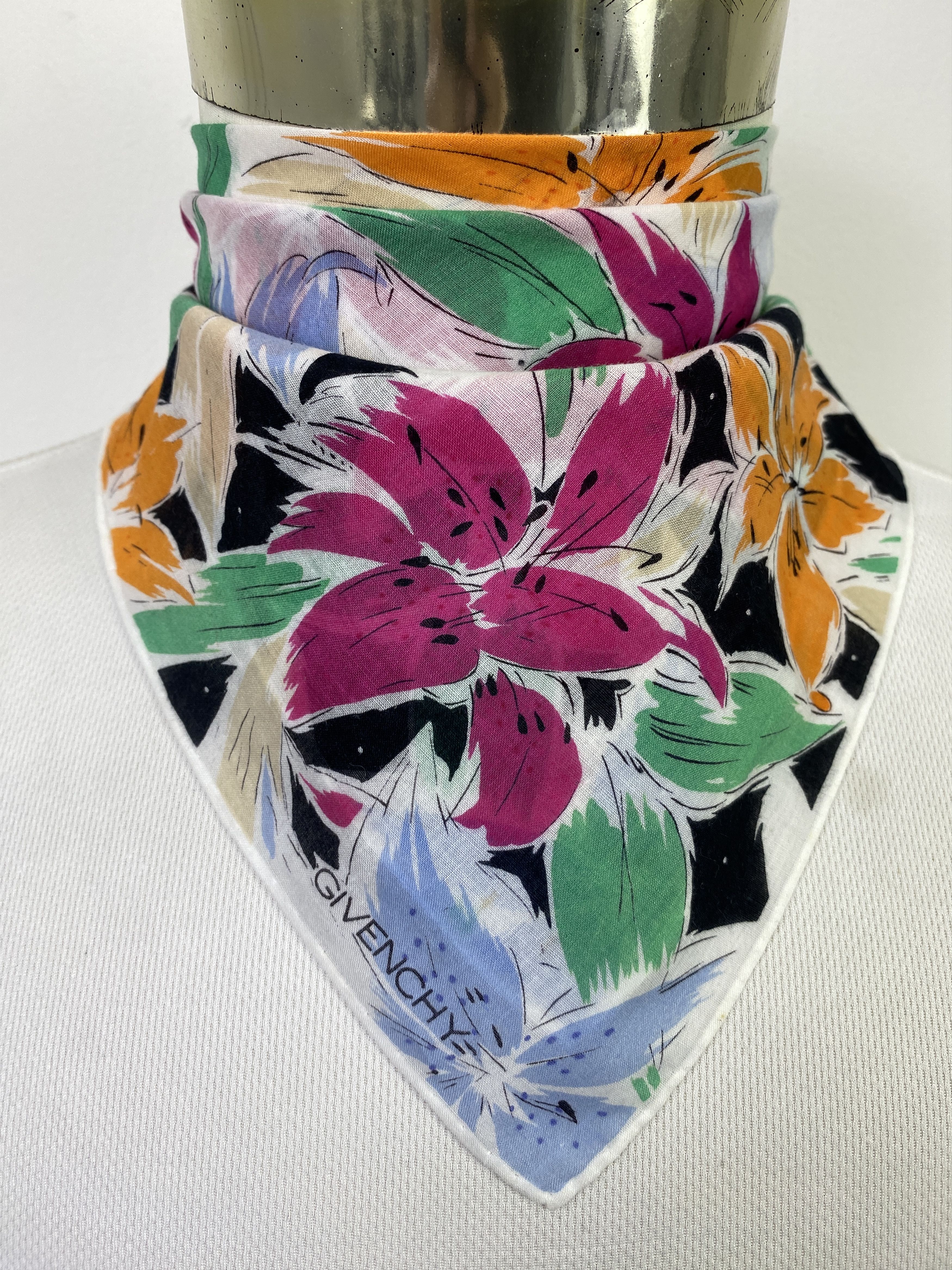 Givenchy Vintage Givenchy Handkerchief / Neckerchief KT0169 Size ONE SIZE - 2 Thumbnail