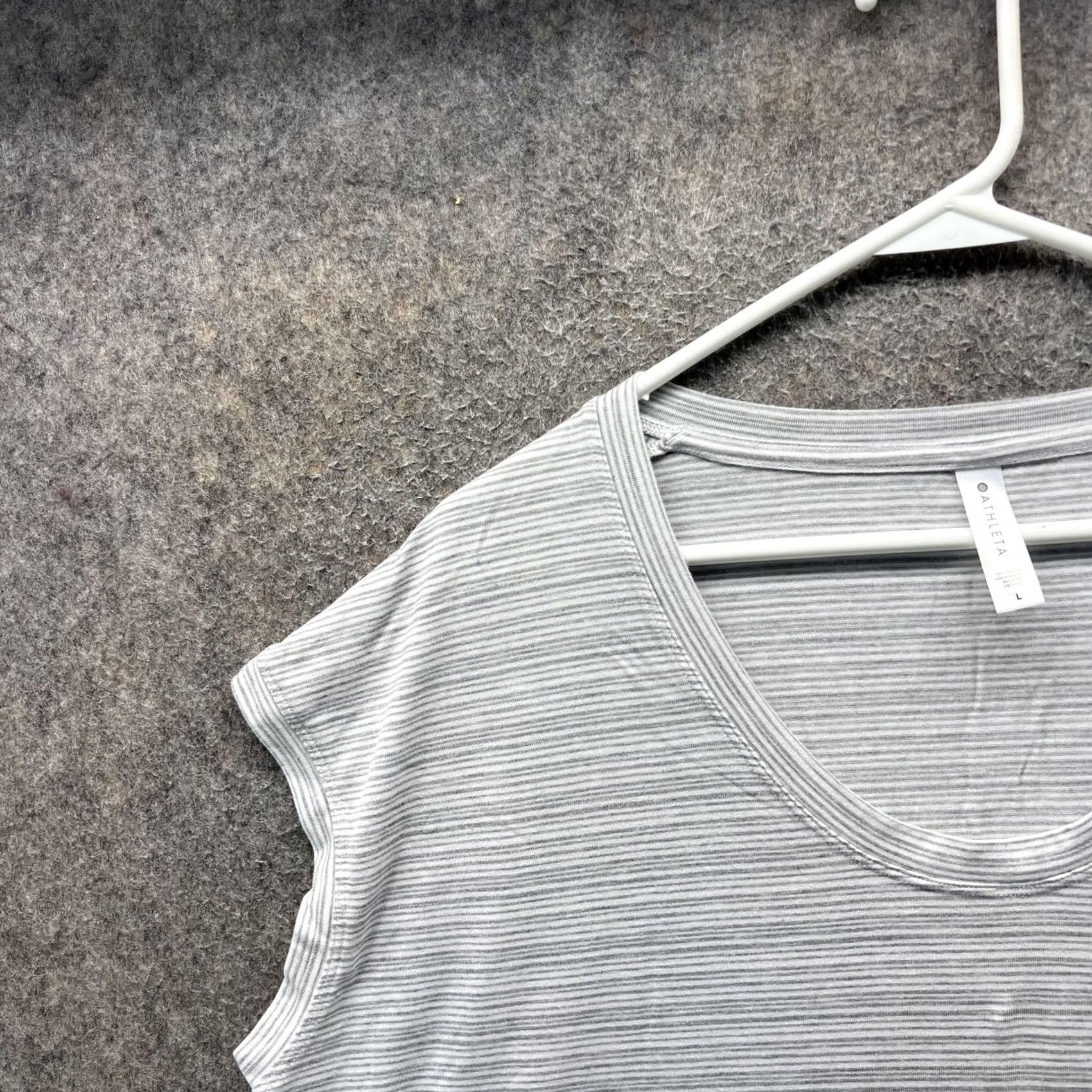 Athleta VINTAGE Athleta Shirt Womens L Gray Stripe V Neck Sleeveless Lightweight Casual Top Size L / US 10 / IT 46 - 7 Thumbnail