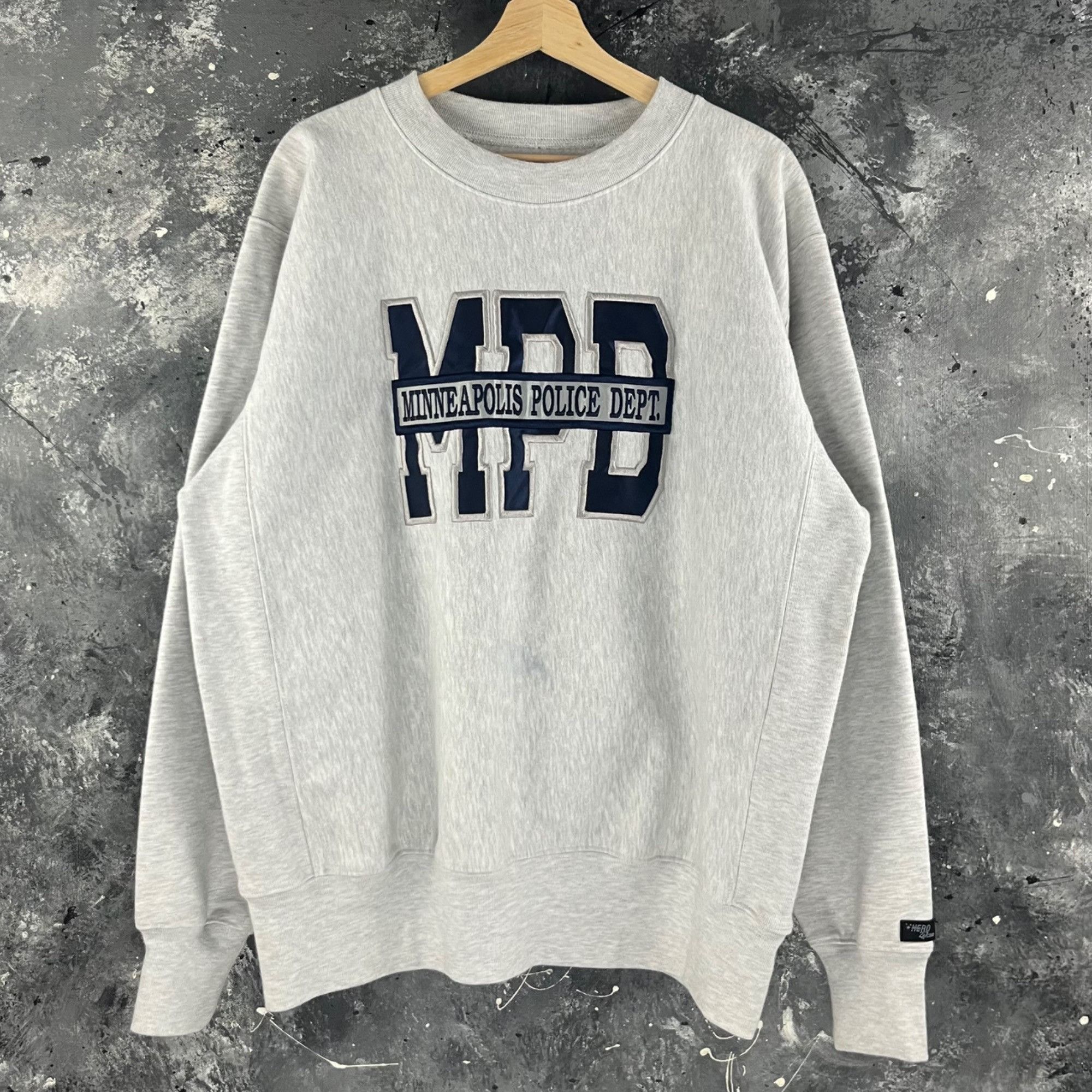Vintage Vintage Minneapolis Police Dept sweatshirt Size US XL / EU 56 / 4 - 1 Thumbnail