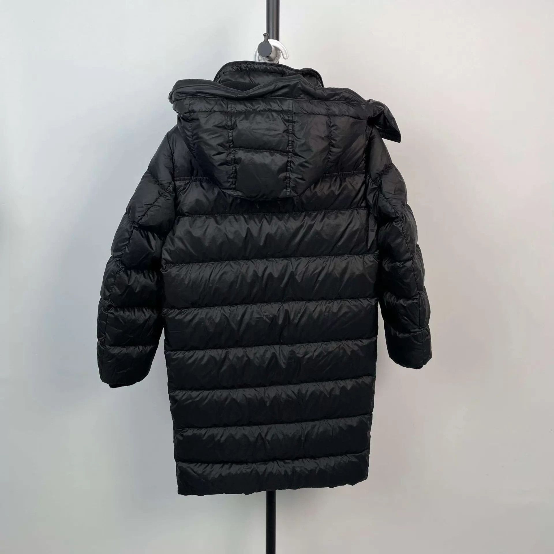 Burberry Burberry black mid-length puffer coat xs 150 Size XS / US 0-2 / IT 36-38 - 2 Thumbnail