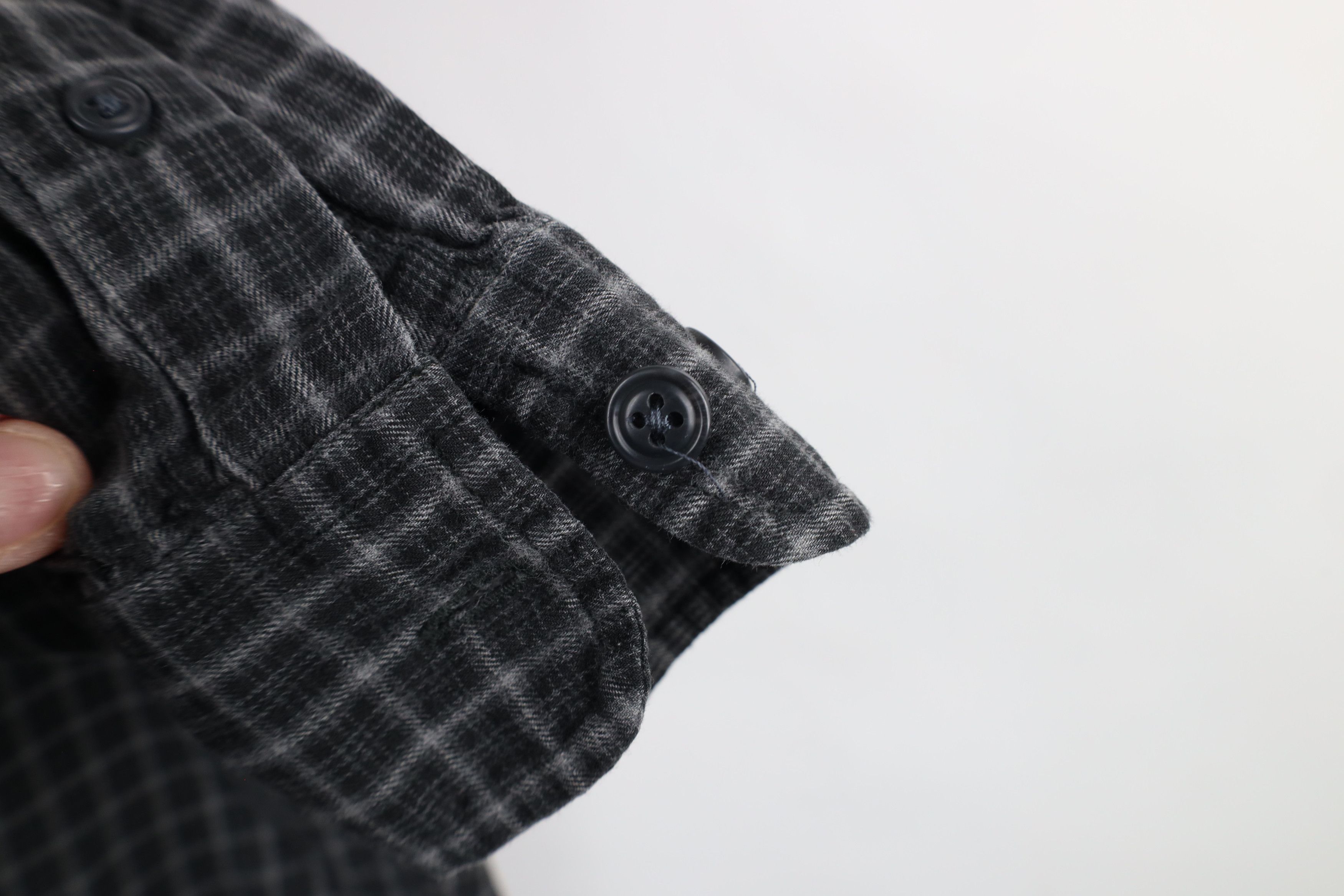 Eddie Bauer × Vintage Vintage 90s Eddie Bauer Lightweight Collared Button Shirt Size US L / EU 52-54 / 3 - 5 Thumbnail