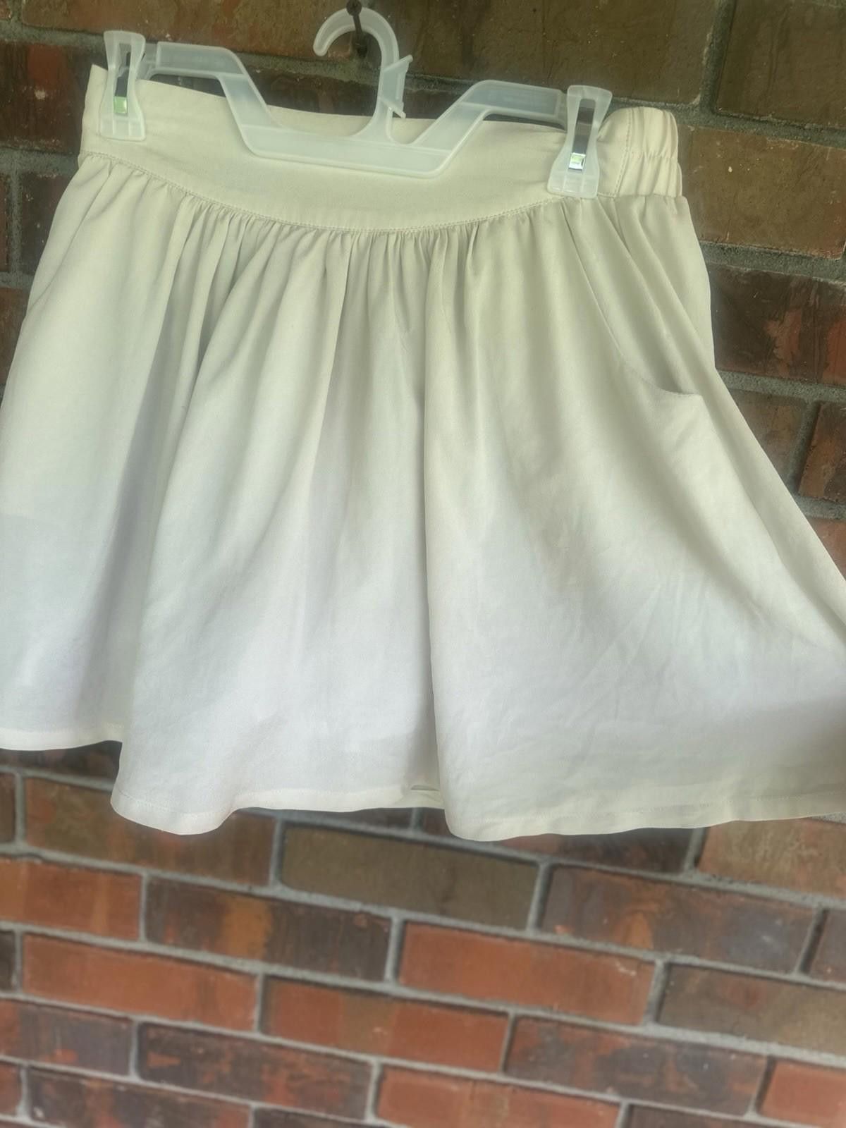 The Unbranded Brand cream mini skirt stretch Comfy Size 32" / US 10 / IT 46 - 3 Thumbnail
