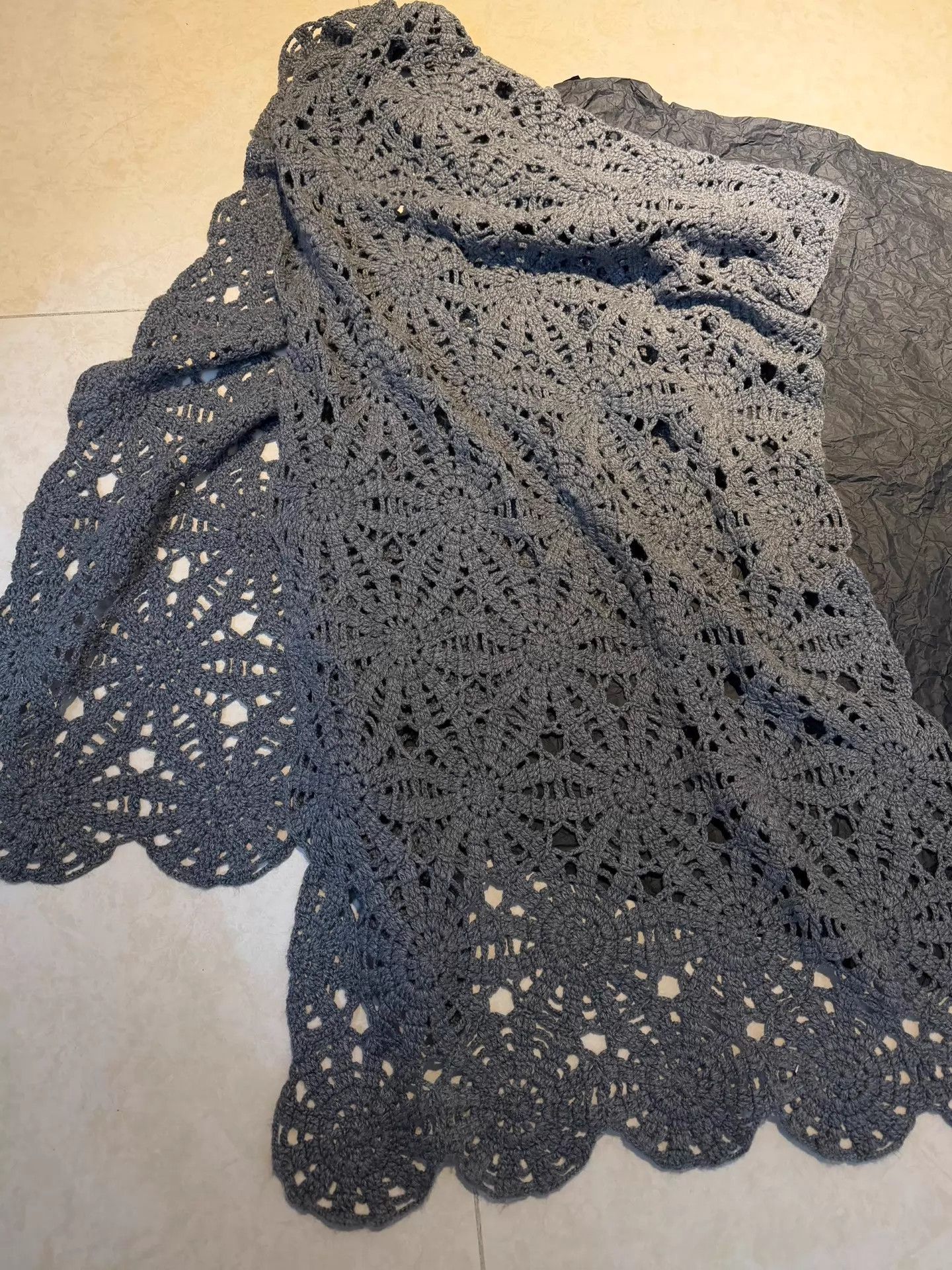 Comme des Garcons Comme des Garcons Gray Oversize Star Crochet Wool Wrap Size ONE SIZE - 5 Thumbnail
