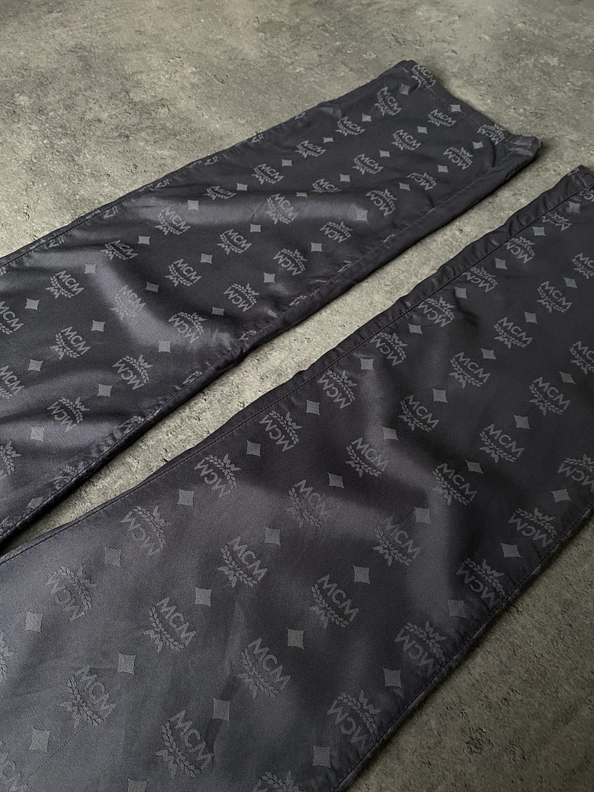 MCM Vintage MCM Monogram Cotton/Triacetat Grey Pants W28 Size US 28 / EU 44 - 3 Thumbnail