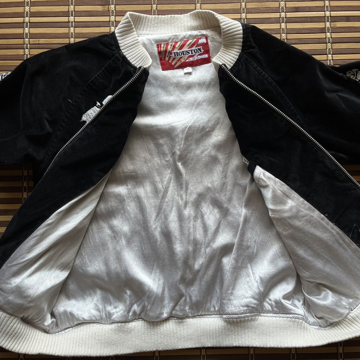 Toyo Enterprises × Vintage Vintage WW2 Velvet Sukajan Embroidery Japan Bomber Jacket Size US M / EU 48-50 / 2 - 15 Thumbnail