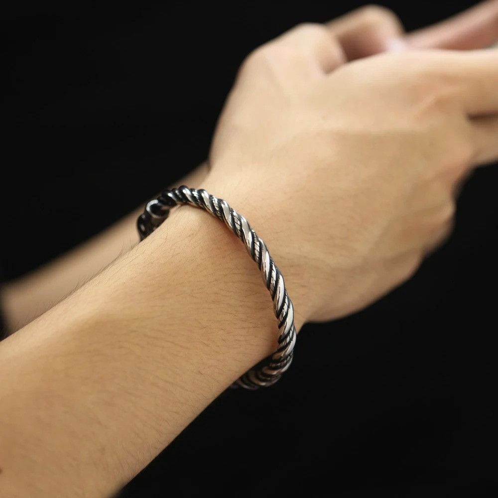 Other Vintage Viking Eagle Head Bracelet Size ONE SIZE - 4 Thumbnail