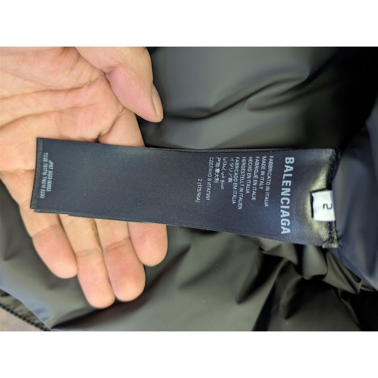 Balenciaga o1rshd1 Mat Nylon Wrap Gilet in Cypress Green Size US M / EU 48-50 / 2 - 16 Thumbnail
