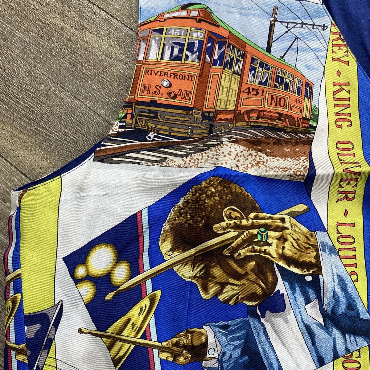 Hermes 1990s Vintage Hermes Paris New Orlens Creole Jazz Silk Vest Size US M / EU 48-50 / 2 - 7 Thumbnail