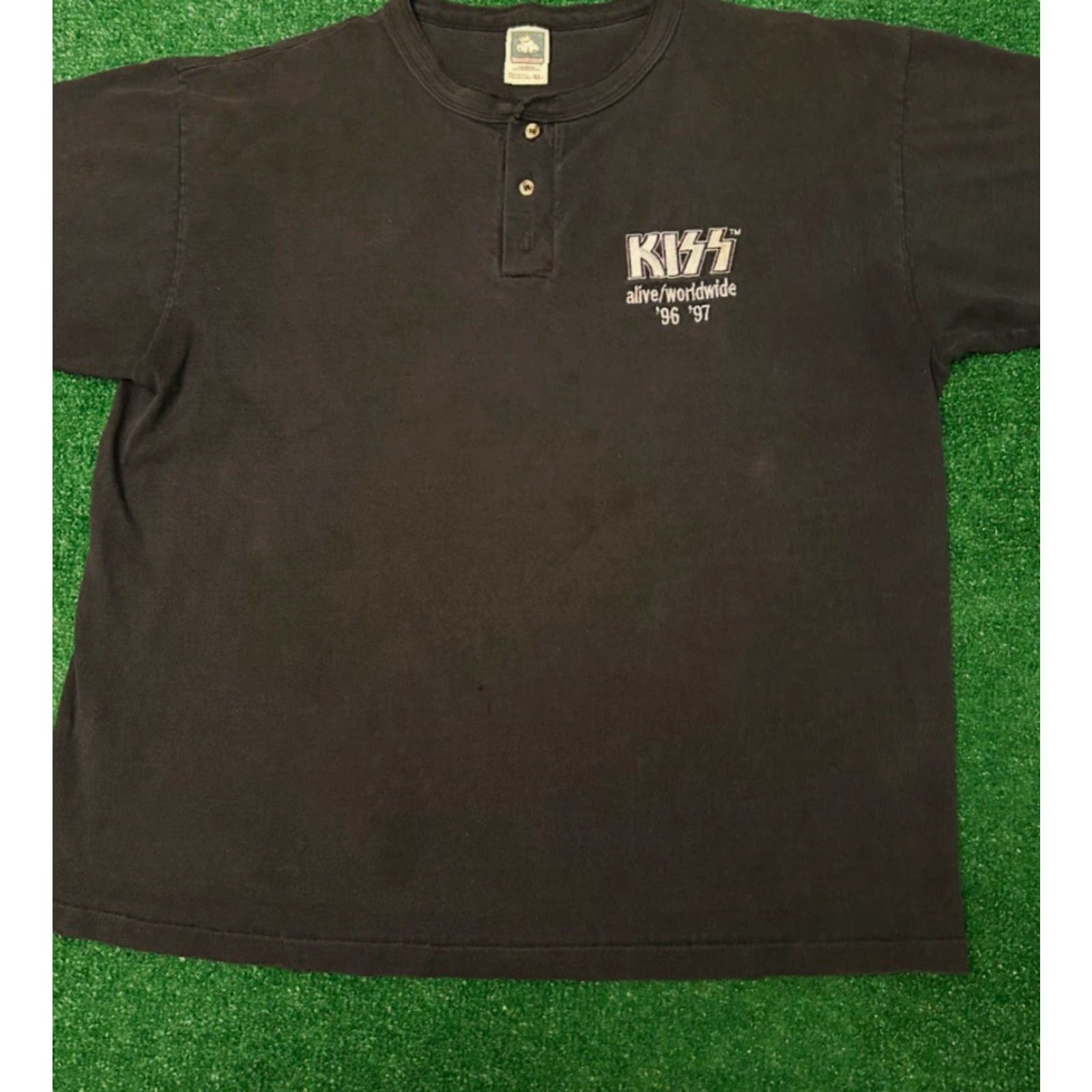 Vintage VINTAGE Kiss Band Tee Alive World Tour 1996 1997 Embroidered Shirt Mens XL Black 90s USA Music Rock T-Shirt Mens XL Size US XL / EU 56 / 4 - 2 Thumbnail