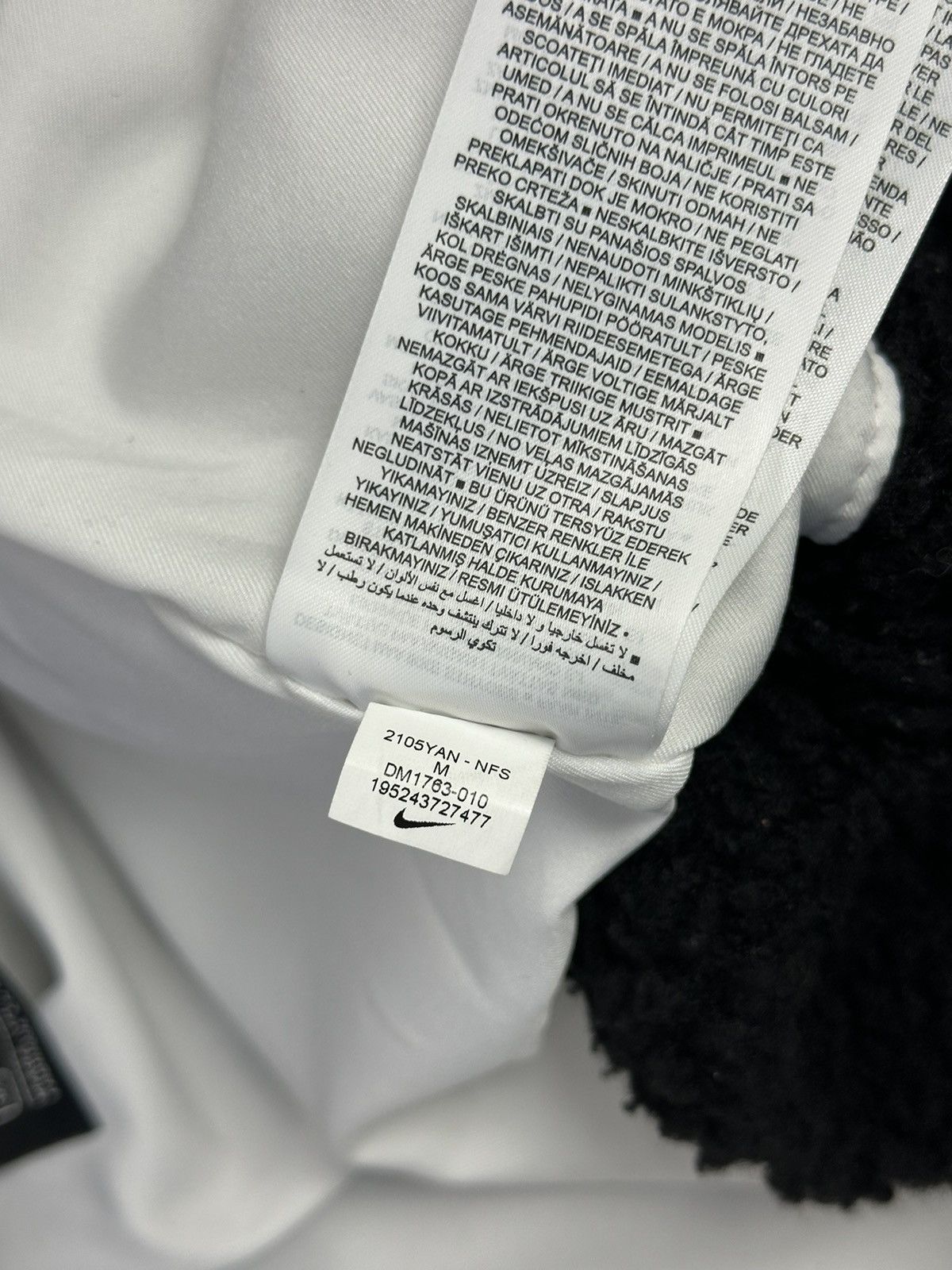 Nike × Nike ACG Nike Sportswear Sherpa Swoosh Black Crop Zip Jacket Size M / US 6-8 / IT 42-44 - 10 Thumbnail