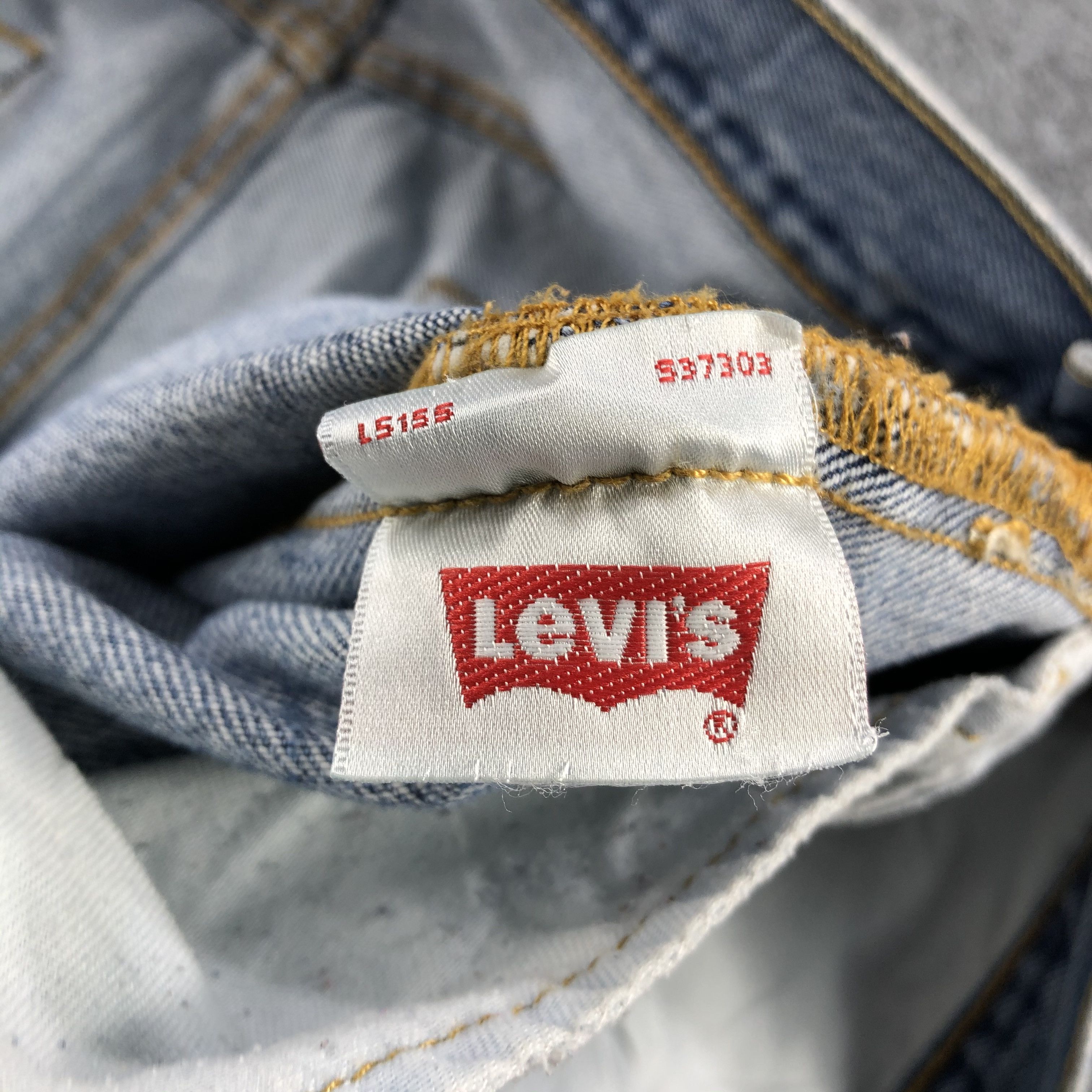 Levi's Vintage Light Wash Levis 501 Jeans-J2008 Size US 36 / EU 52 - 14 Thumbnail
