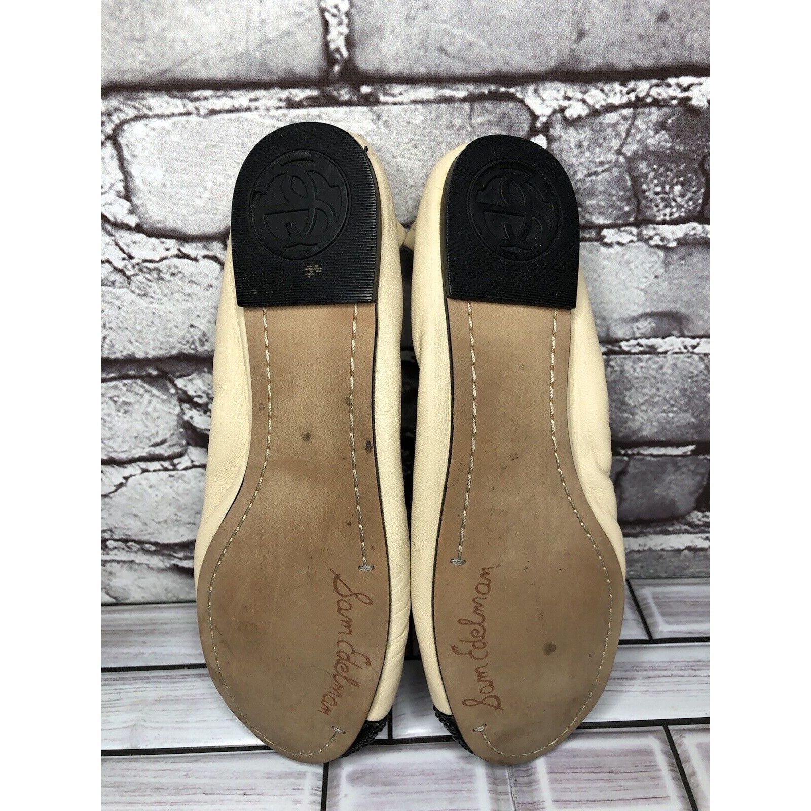 Sam Edelman Sam Edelman Beatrix Beige Leather Black Bow Studded Toe Ball Size US 7 / IT 37 - 8 Thumbnail